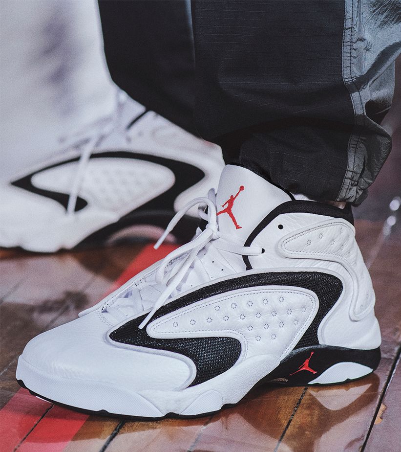 Women's Air Jordan OG 'White/Black' Release Date
