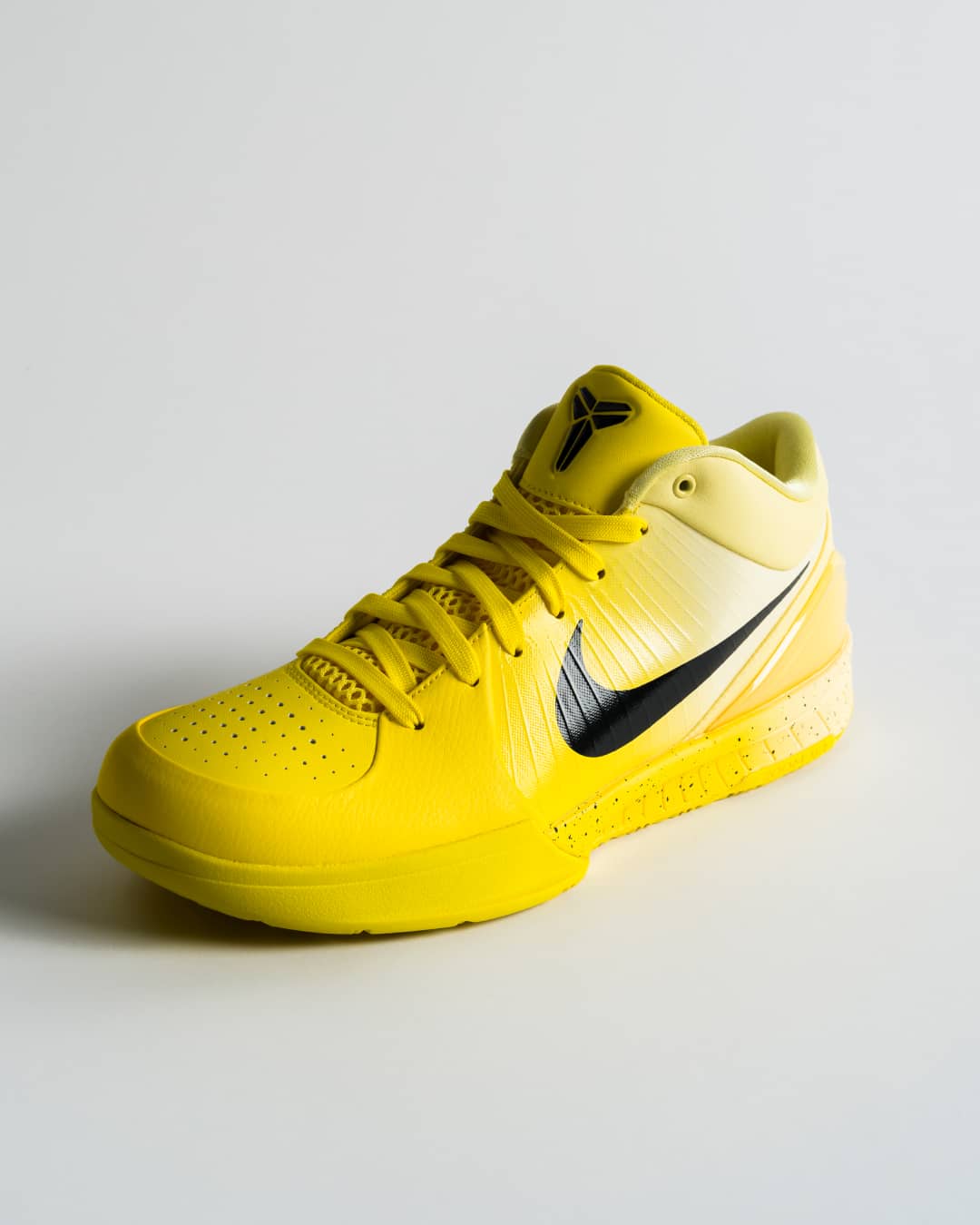 シューズ(男性用) Kobe CHBL Kobe Vault: Kobe IV 'CHBL'. Nike SNKRS