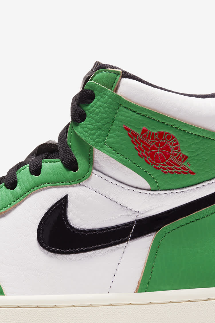 NIKE Womens AirJordan 1 High Lucky Green