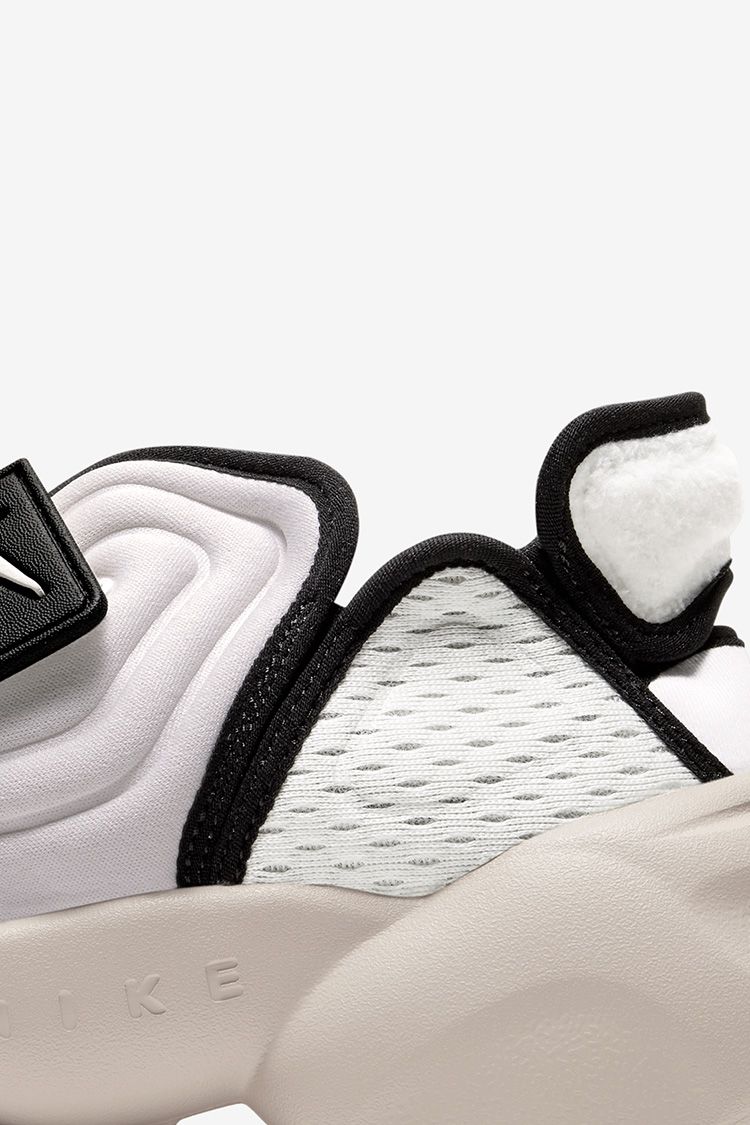 NIKE公式】レディース エア アクア リフト 'White/Summit White' (BQ4797-100 / W NIKE AIR AQUA  RIFT). Nike SNKRS JP