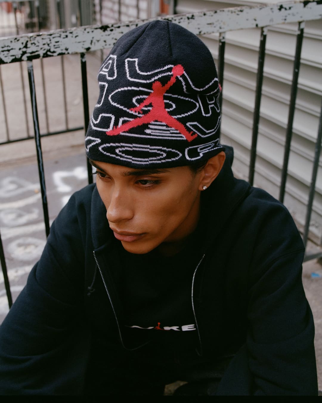 【最終値下げ！】VALLAD BEANIE CAP BLK/NVY 新品未開封 jordan-x-awake-ny-beanie-