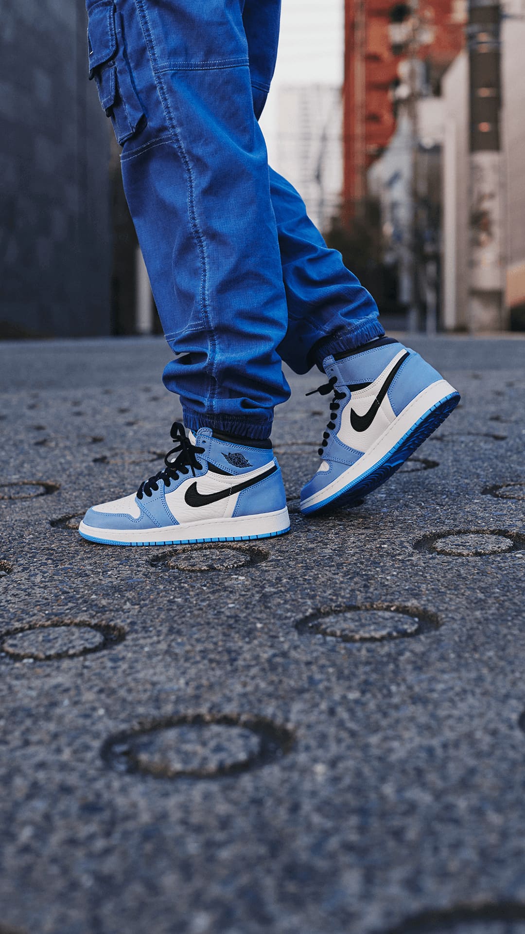 NIKE公式】JP SNKRS STYLE: Air Jordan 1 'University Blue'. Nike ...