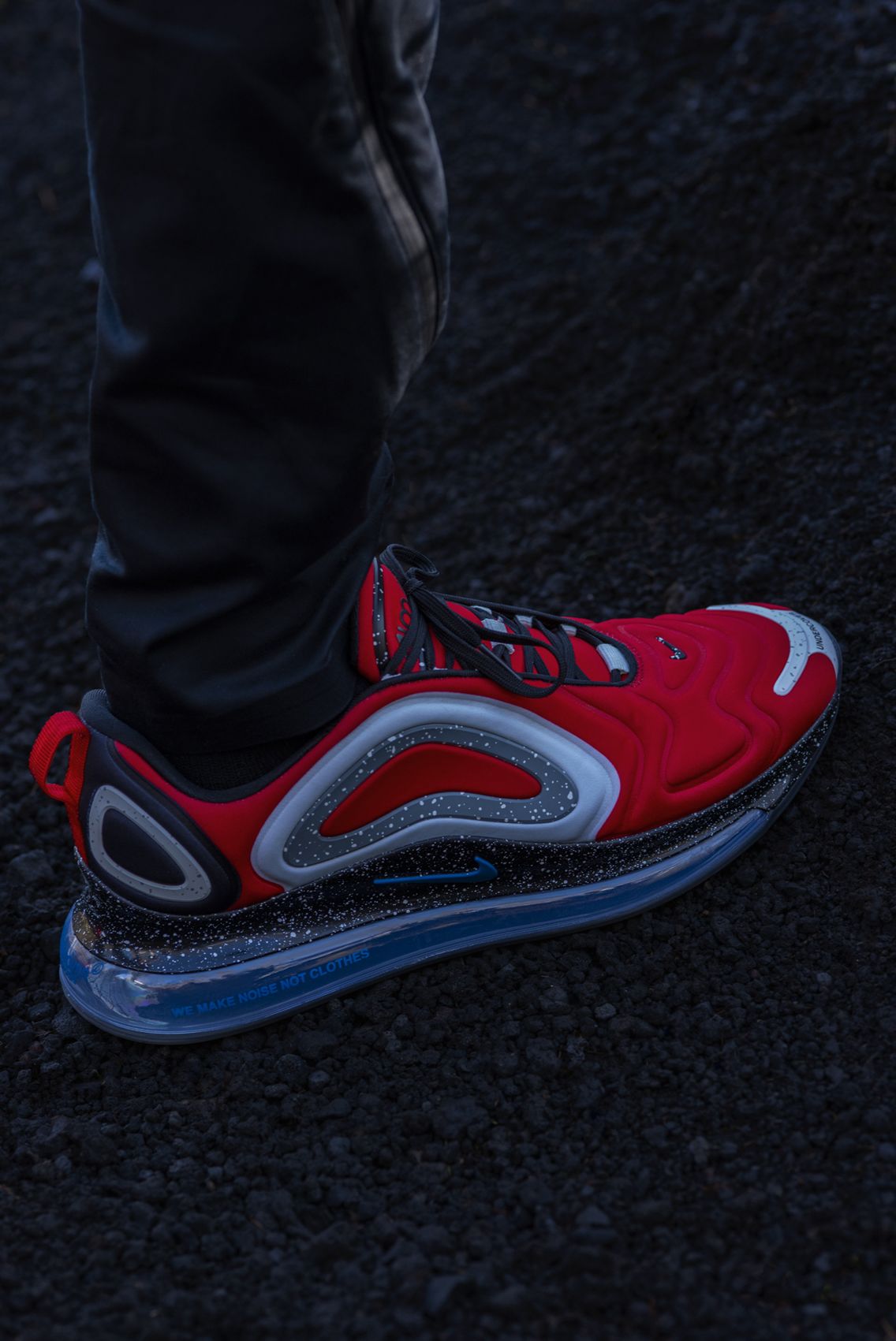 nike x undercover air max 720 red
