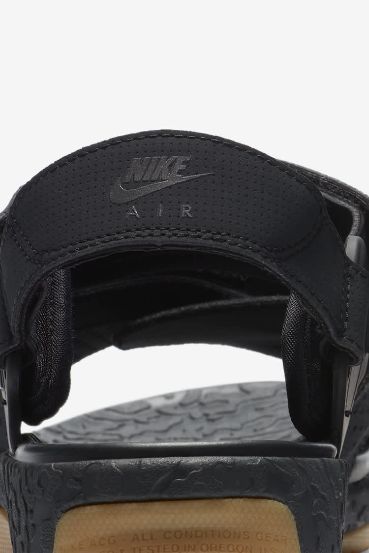 Nike air hot sale acg sandals