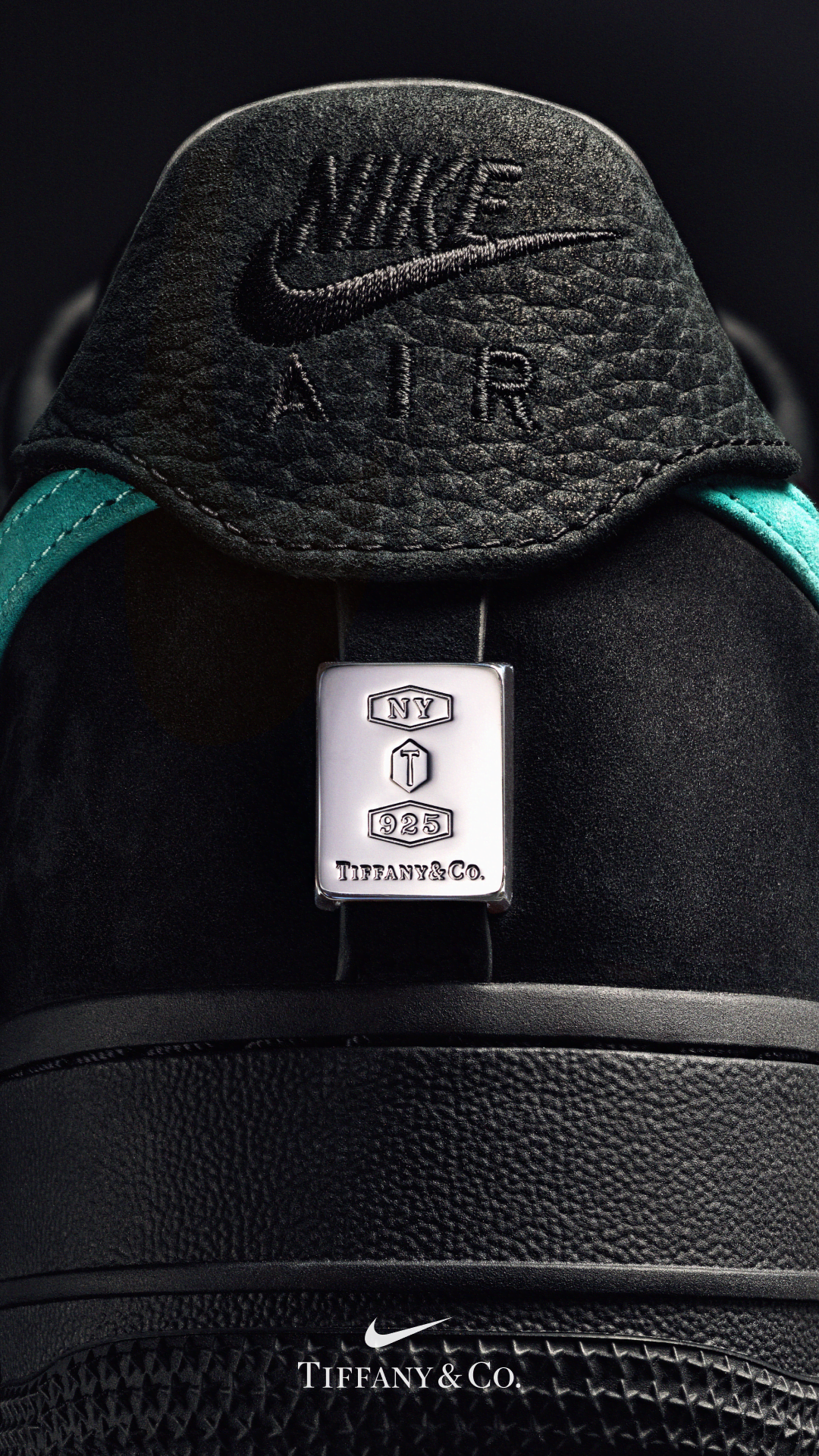 SNKRS Special: Air Force 1 x Tiffany & Co.. Nike SNKRS GB