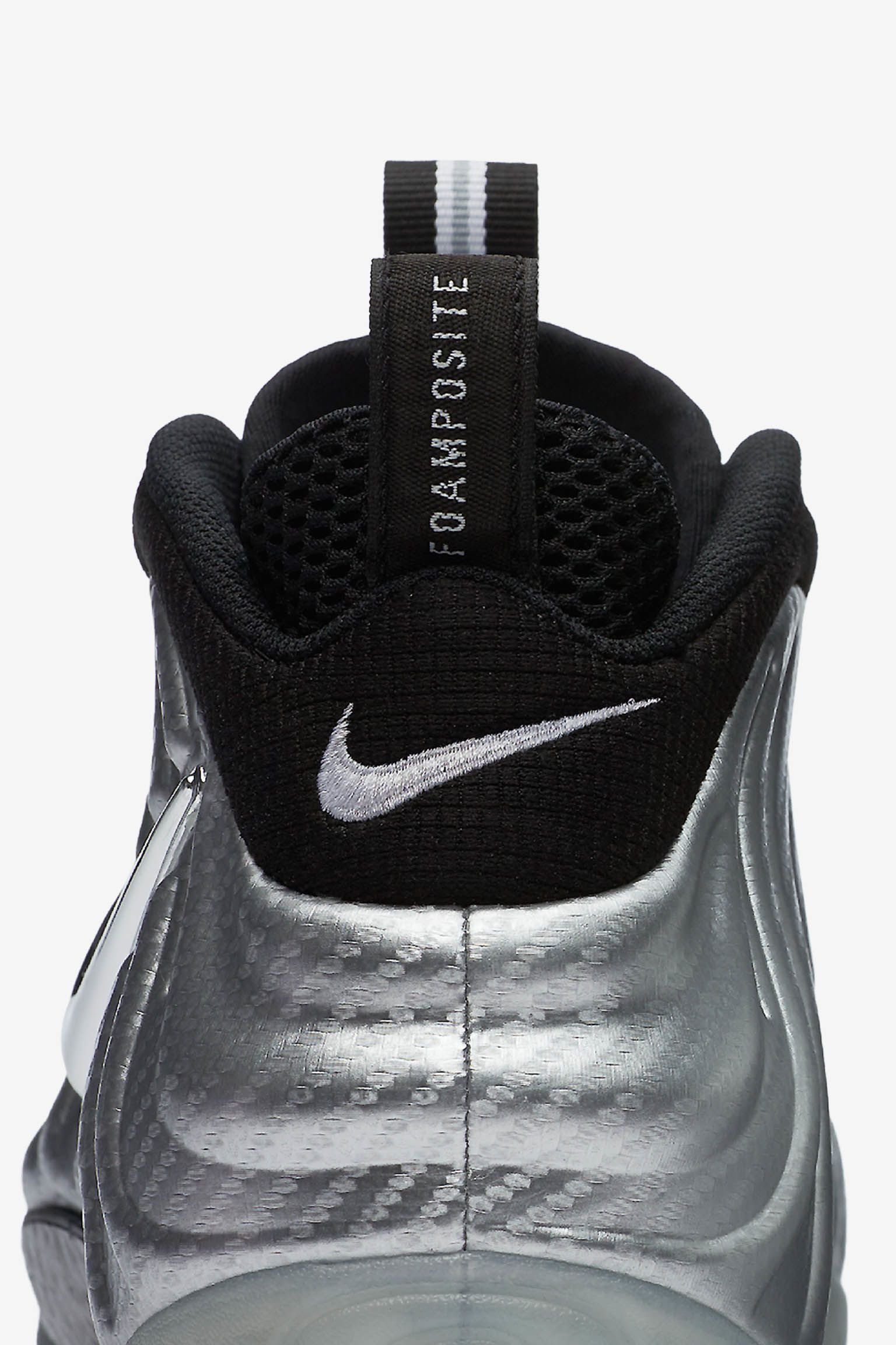 Nike Air Foamposite Pro 'Metallic Silver'. Nike SNKRS
