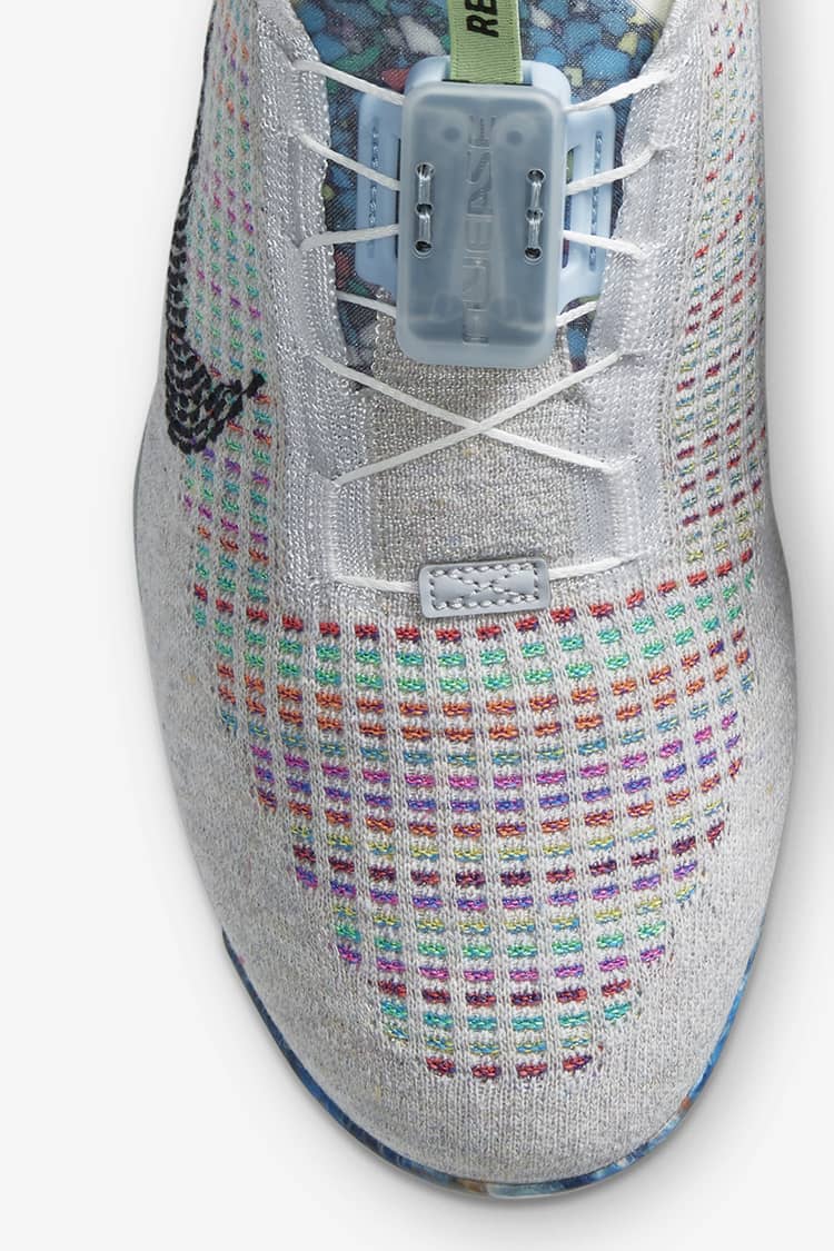 Nike Air VaporMax 2019 Big Kids Shoe Photon Dust in 2020