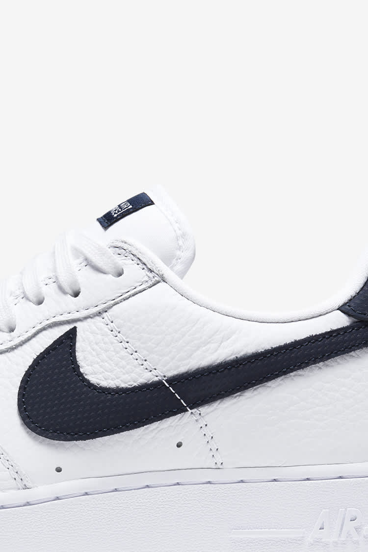 white and obsidian air force 1