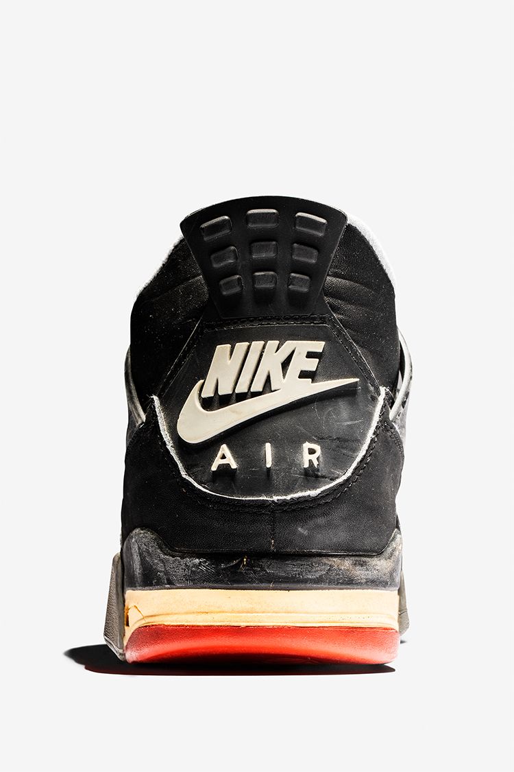 nike air logo shoes