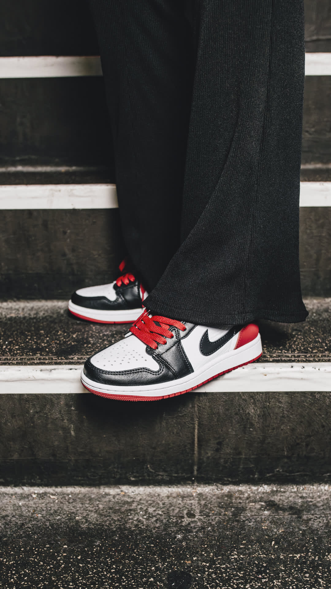 Nike Air Jordan 1 Retro Low “Black Toe”