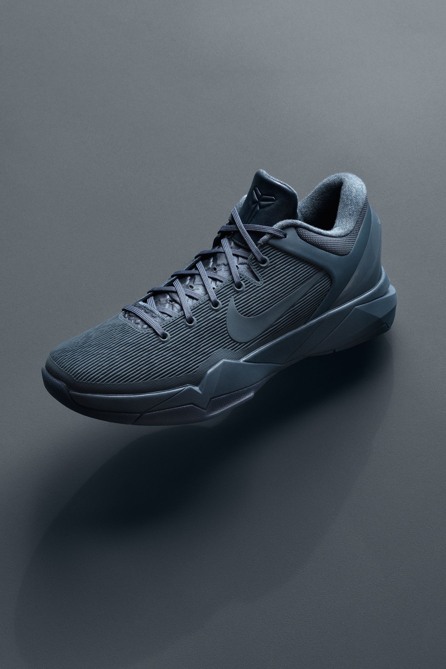 NIKE ZOOM KOBE 7 BLACK 26.5宜しくお願いいたします