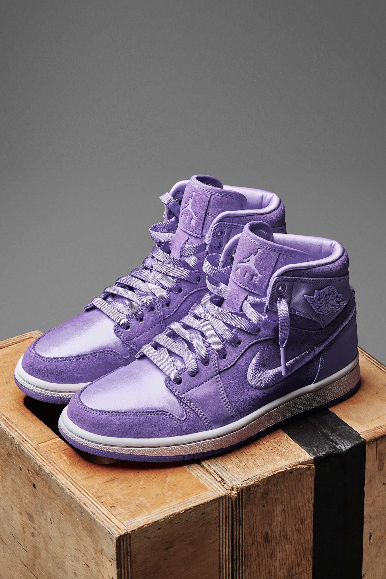 pastel purple nike shoes