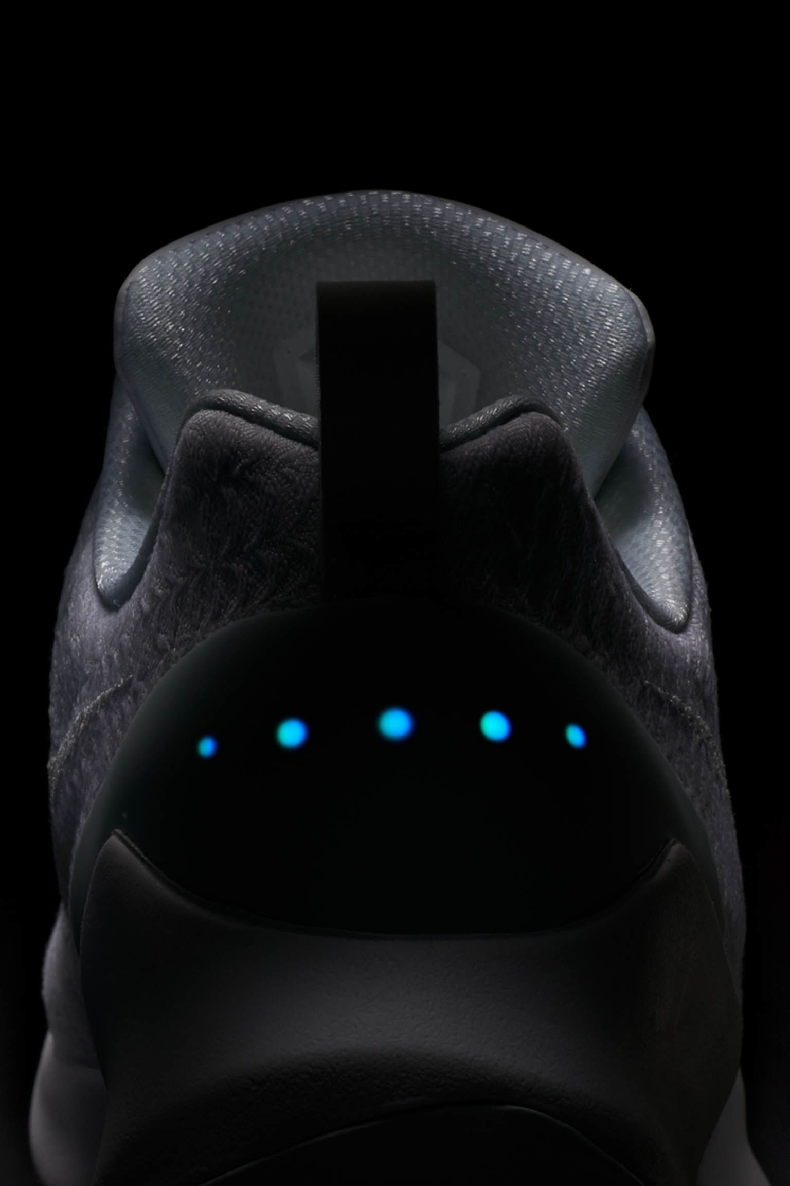 Fecha de lanzamiento Nike HyperAdapt 1.0 &amp; Pure Platinum". Nike SNKRS ES