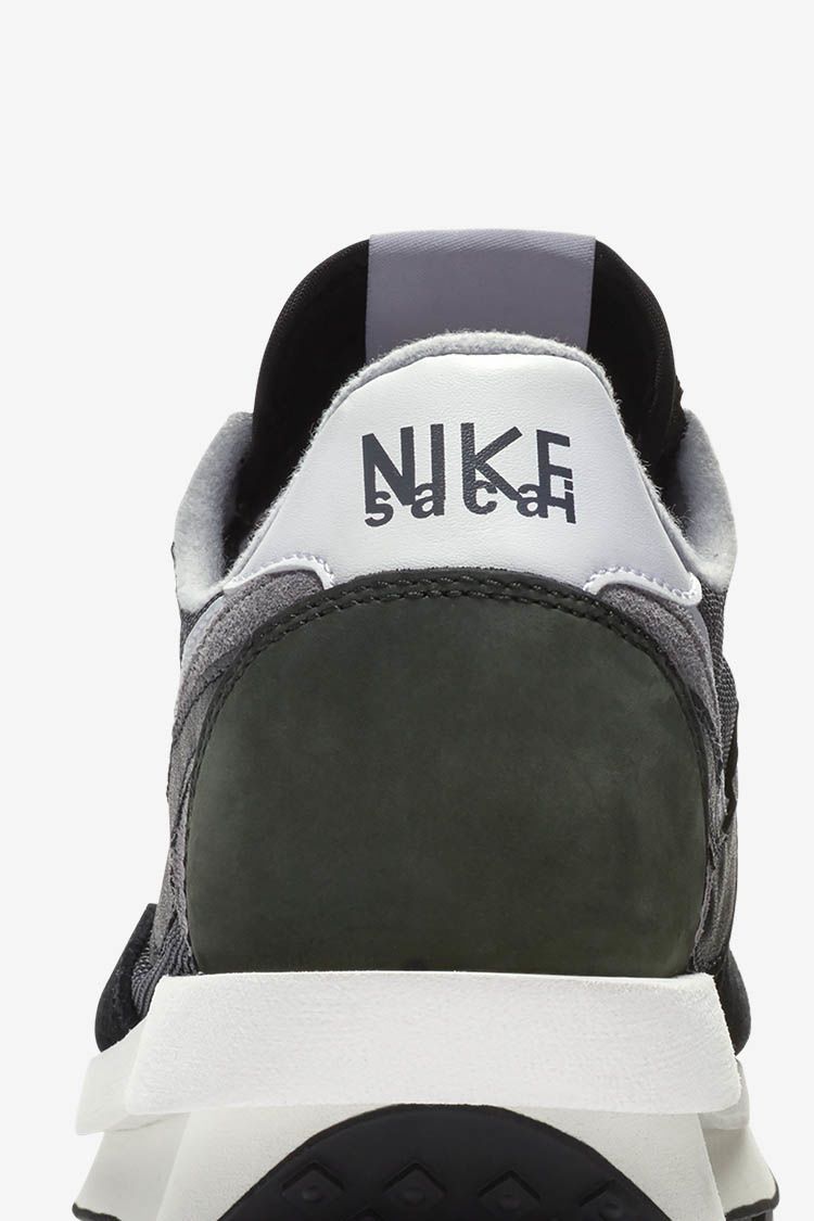 sacai x Nike LDWaffle 'Black' Release Date. Nike SNKRS GB