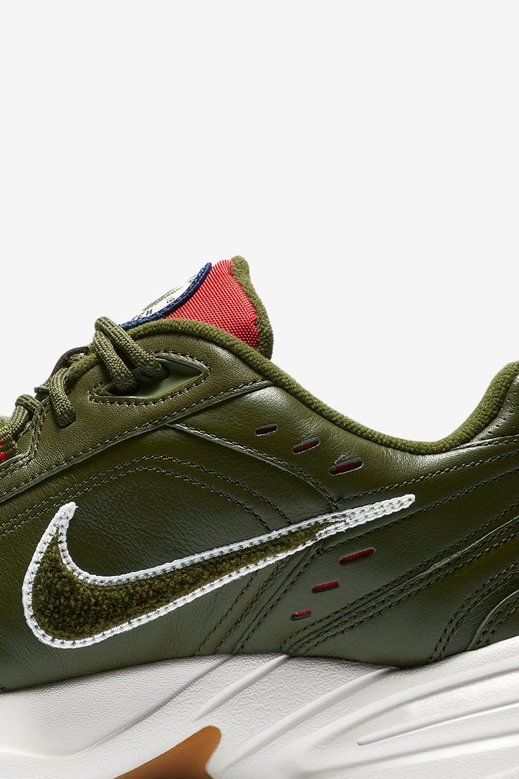 Nike Air Monarch IV 'Weekend Campout'. Nike SNKRS