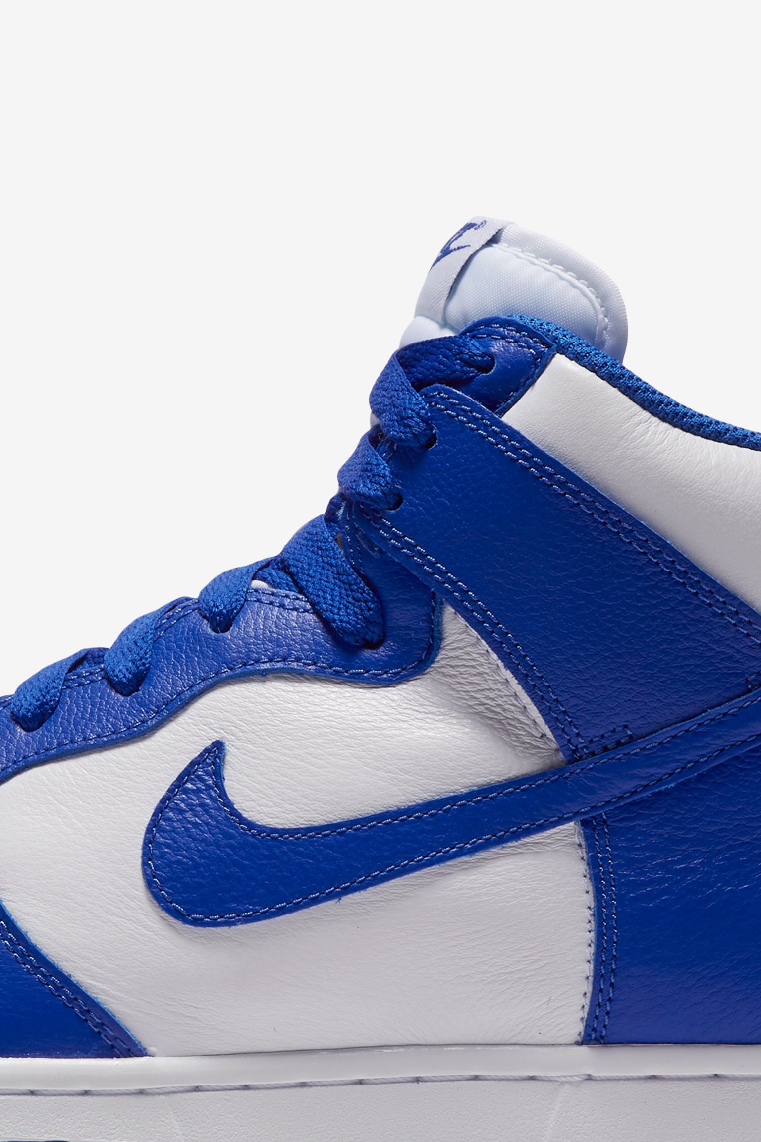 Nike Dunk College Colors 'Blue & White'. Nike SNKRS
