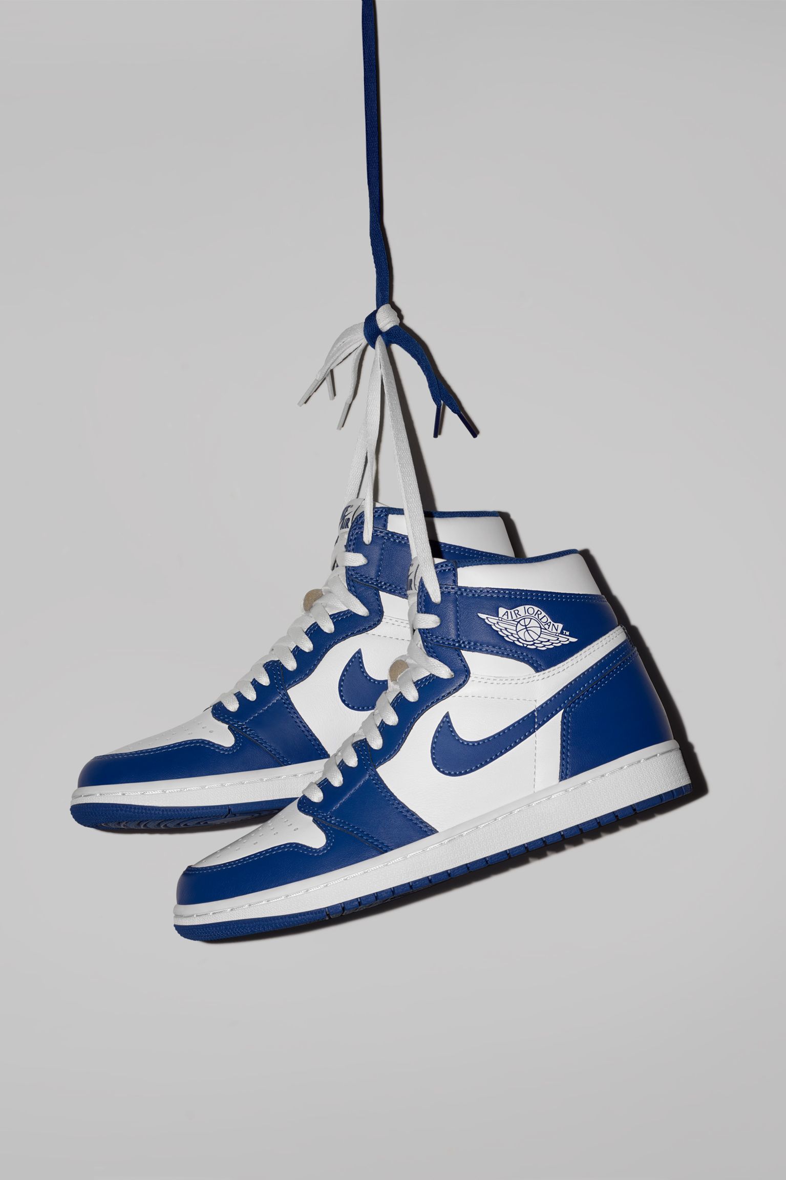 Air Jordan 1 Retro 'Storm Blue'. Nike SNKRS GB