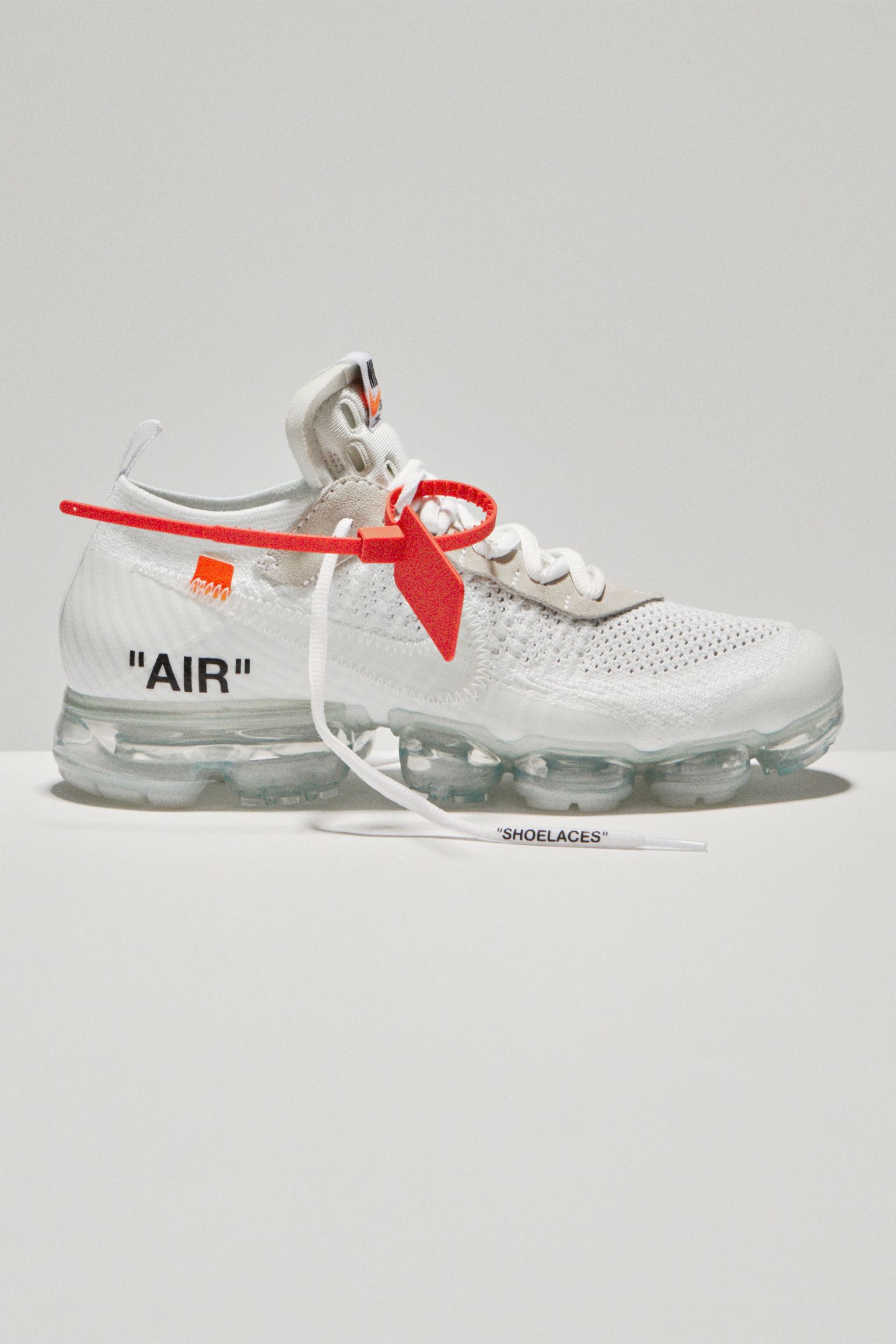 Buy > vapormax off white blanche > in stock