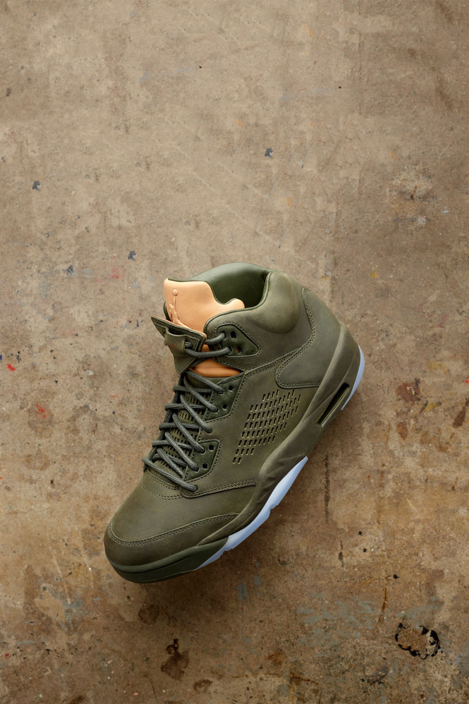 Air Jordan 5 Retro 'Sequoia u0026amp; Vachetta Tan'. Nike SNKRS GB