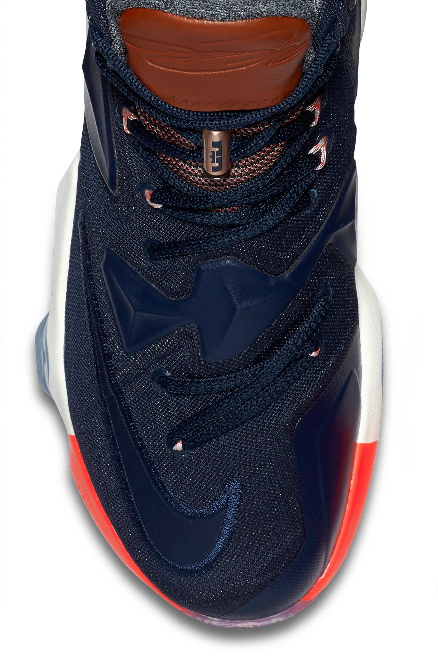 wmns lebron xvi lmtd