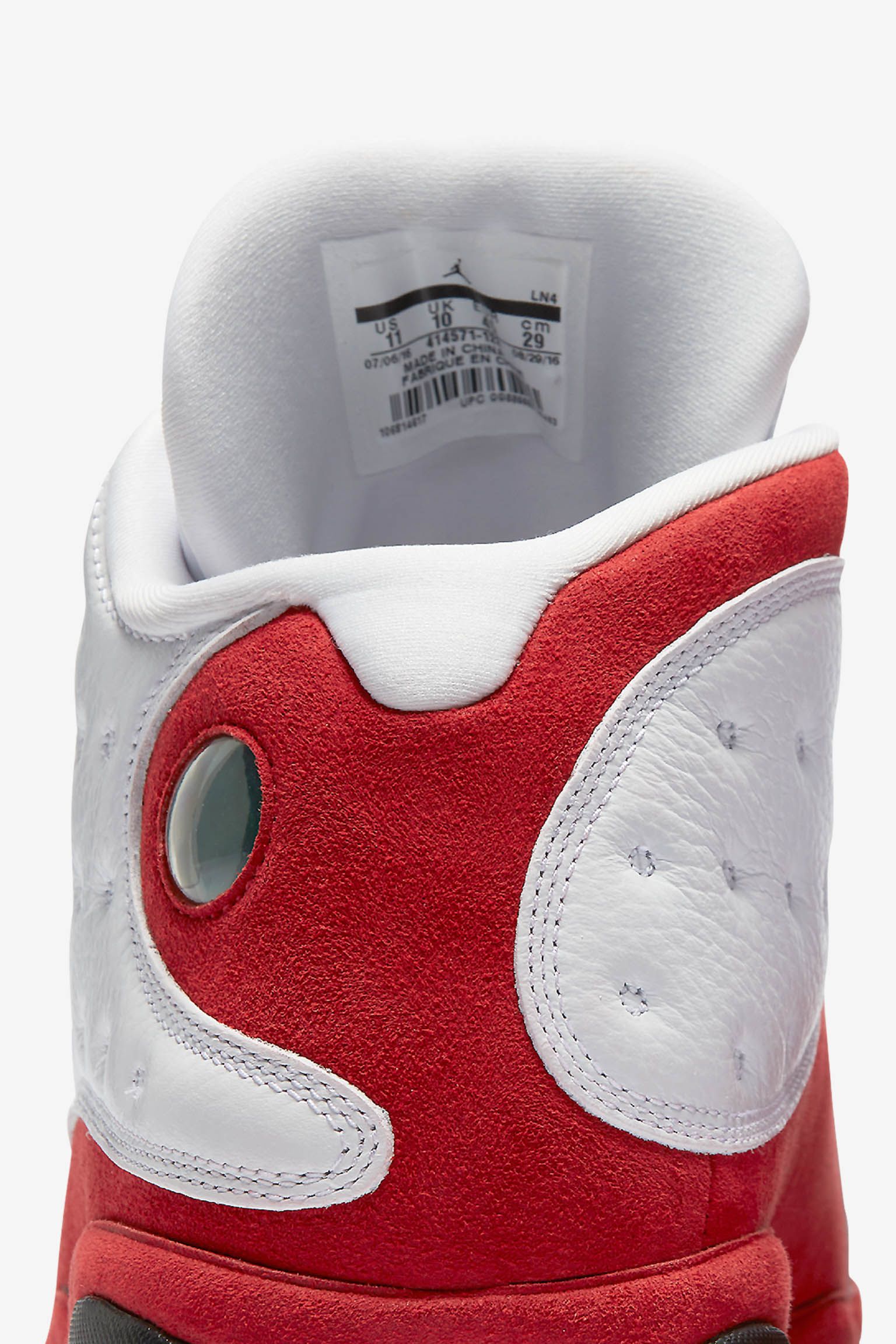 Jordan 13 Retro "White &amp; Team Red". Nike SNKRS ES
