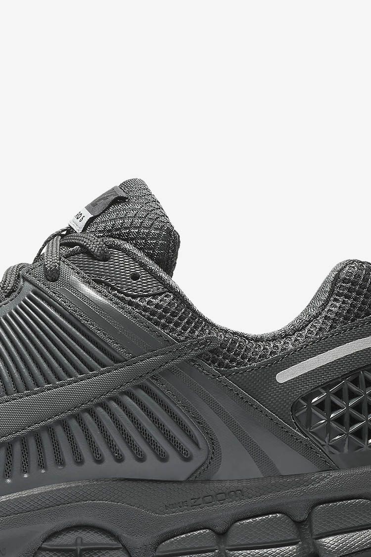 NIKE公式】ズーム ボメロ 5 'Anthracite' (BV1358-002 / NIKE ZOOM