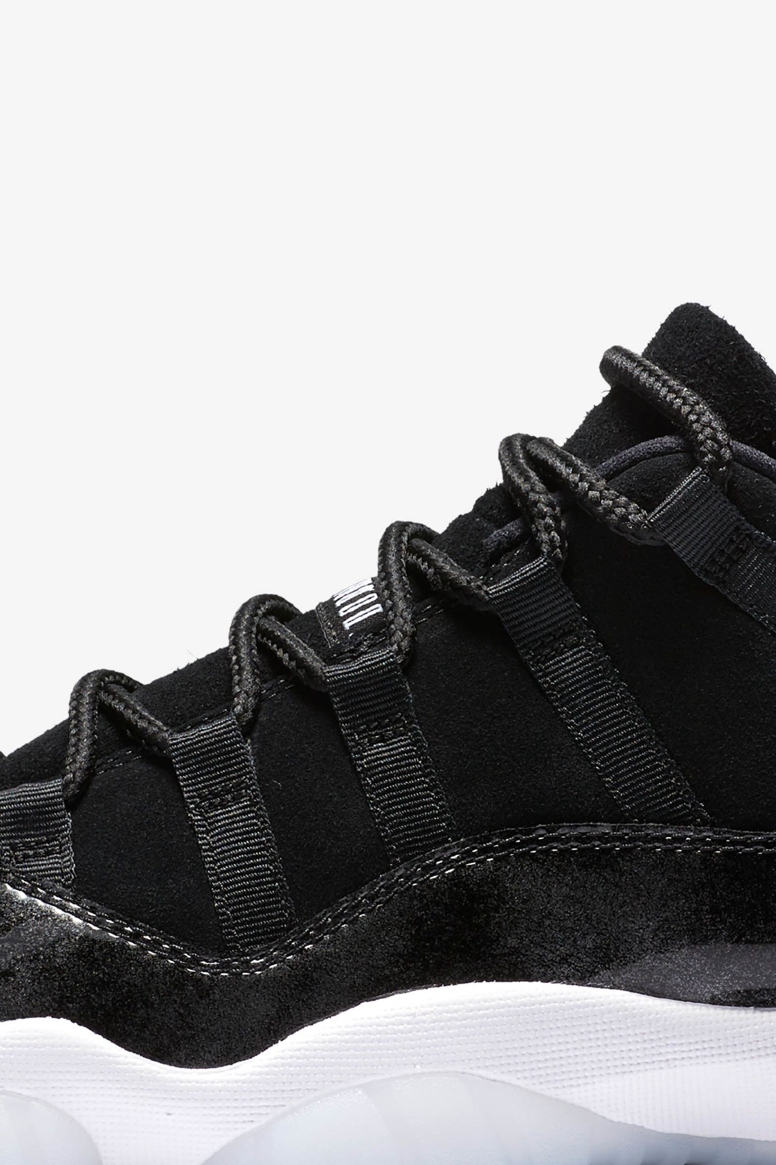 jordan 11s low black