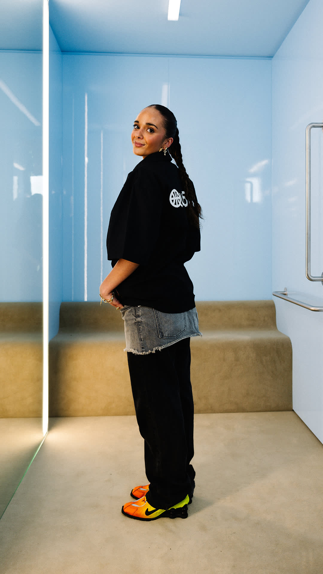 Street SNKRS – NAKED Copenhagen HOUSE PARTY Paris 