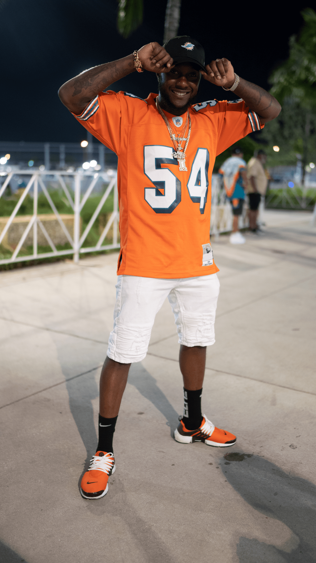 Street SNKRS x NFL: Pittsburgh Steelers vs. Miami Dolphins