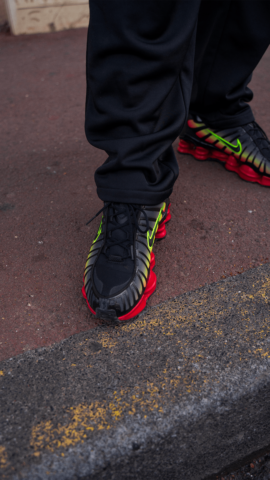 Street SNKRS: One Block Down x Air Max Plus "Reverse" - Botiga temporal a Marsella