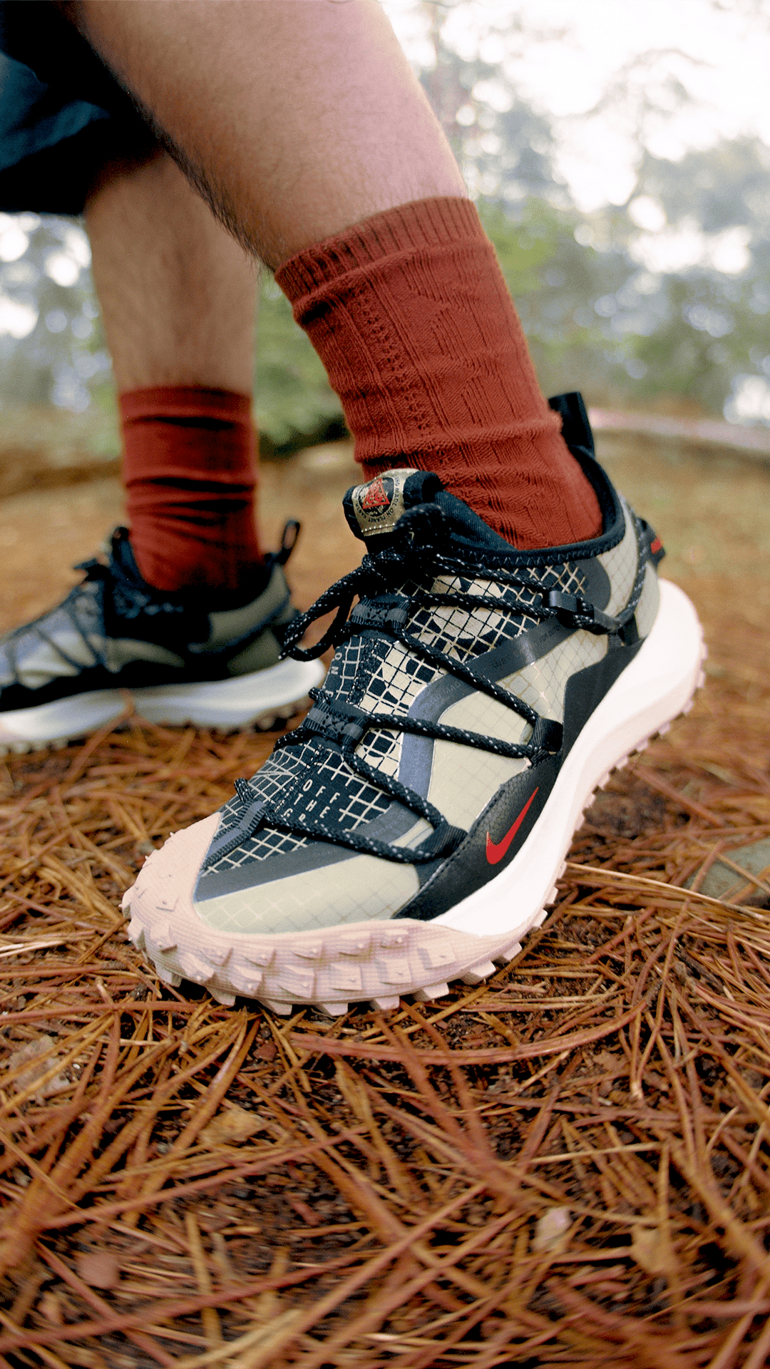 Estilo ACG: Triple Sphere Hiking Club – Nike ACG Mountain Fly Low 