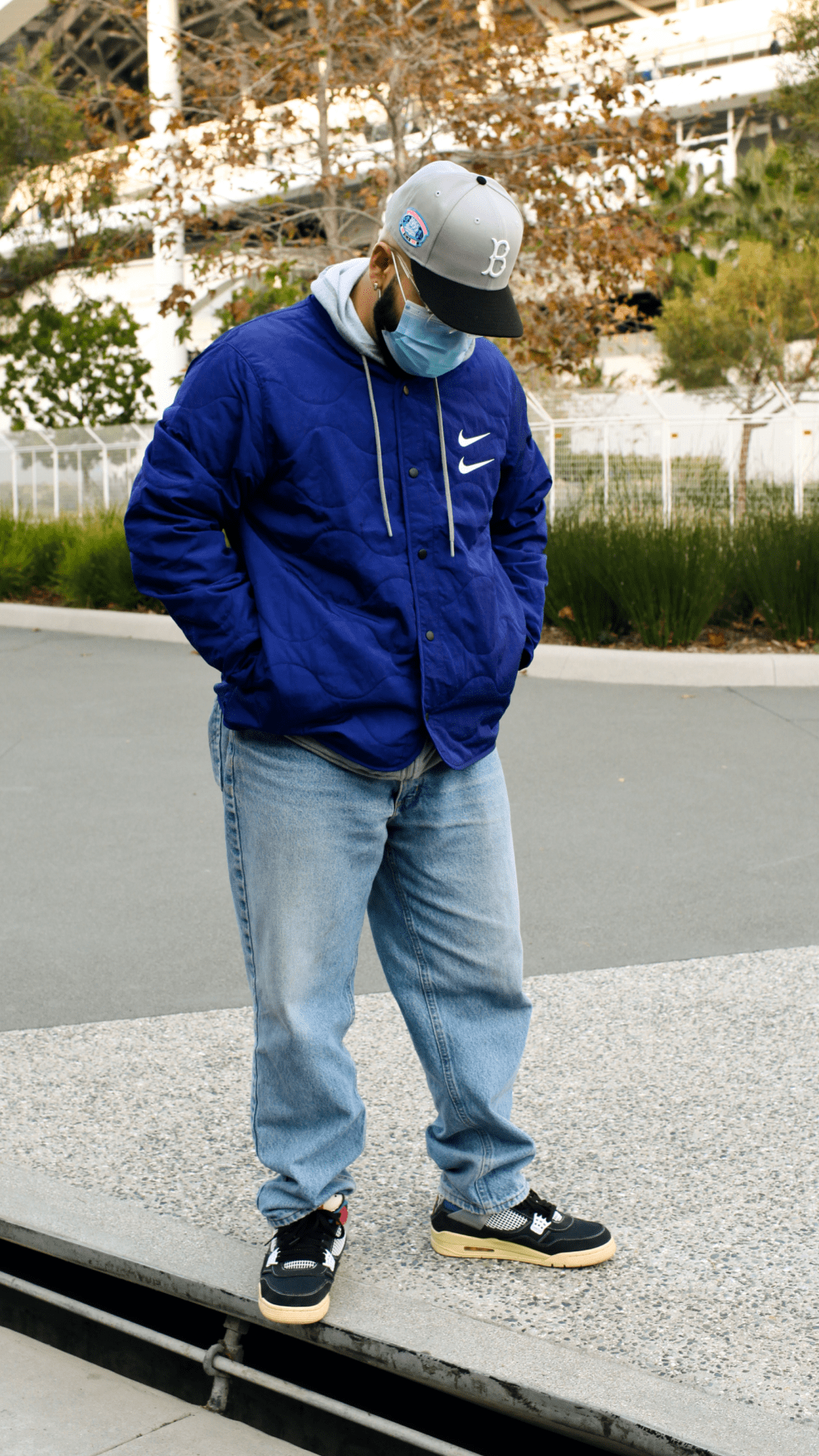 【NIKE公式】Street SNKRS：シアトル・シーホークス vs ロサンゼルス・ラムズ