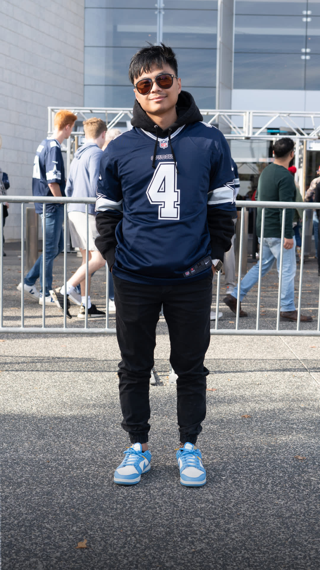 Street SNKRS: NFL Thanksgiving