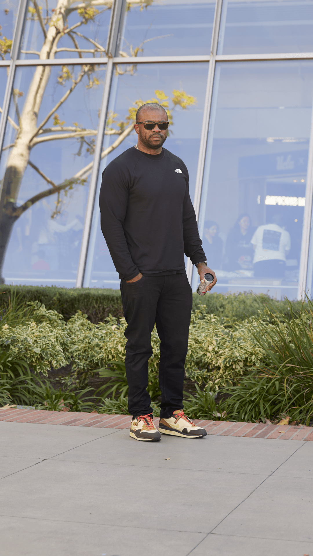 Street SNKRS: Washington State vs. UCLA