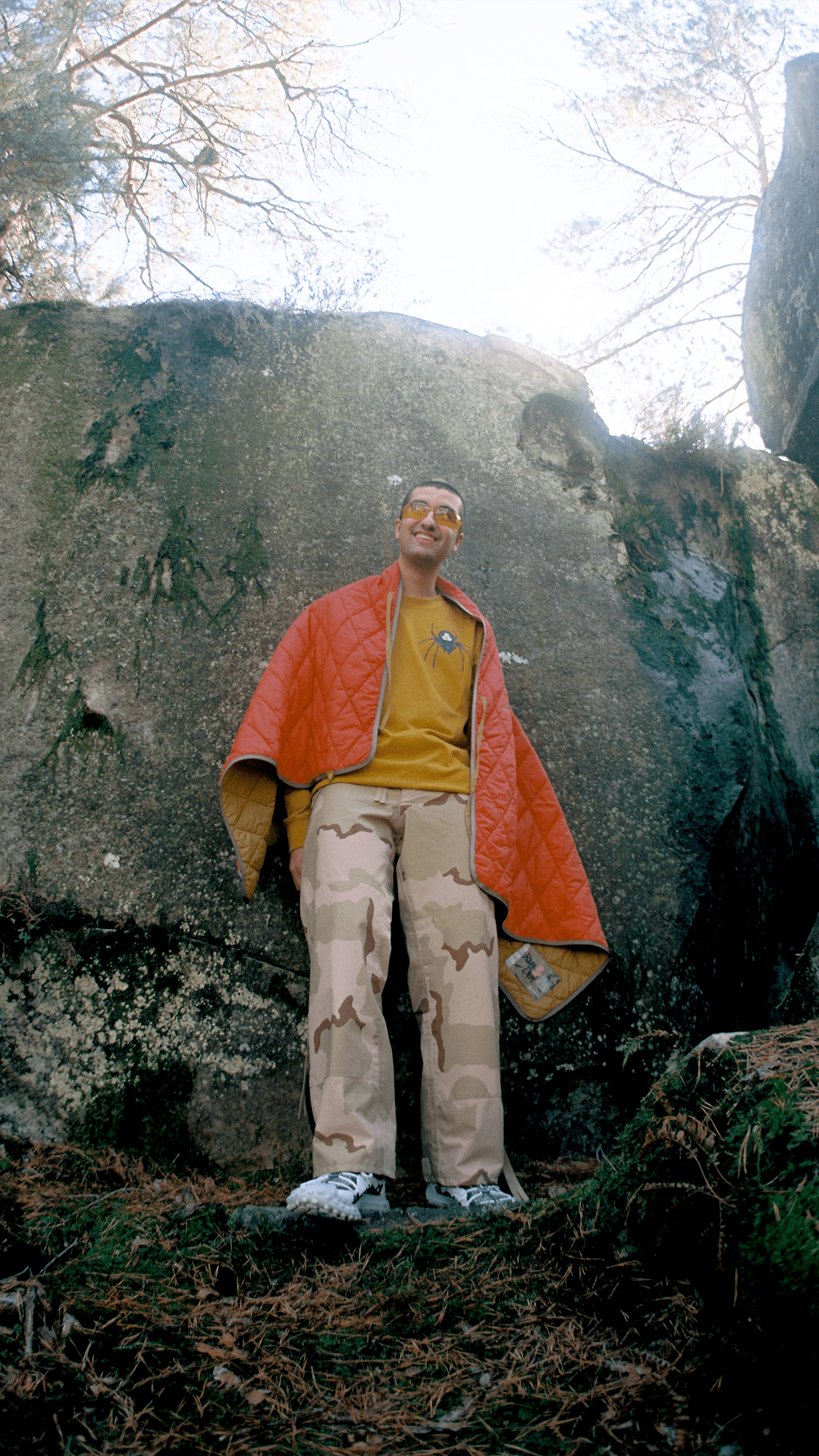 Estilo ACG: Triple Sphere Hiking Club - Nike ACG Mountain Fly Low 