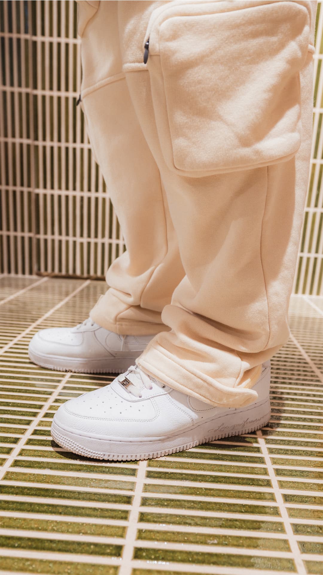 Street SNKRS: Bisque Golf 