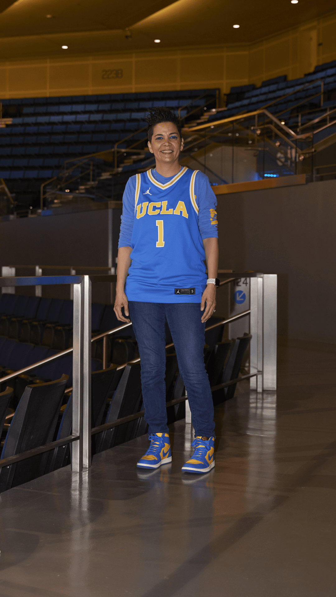 Street SNKRS: Washington State vs. UCLA