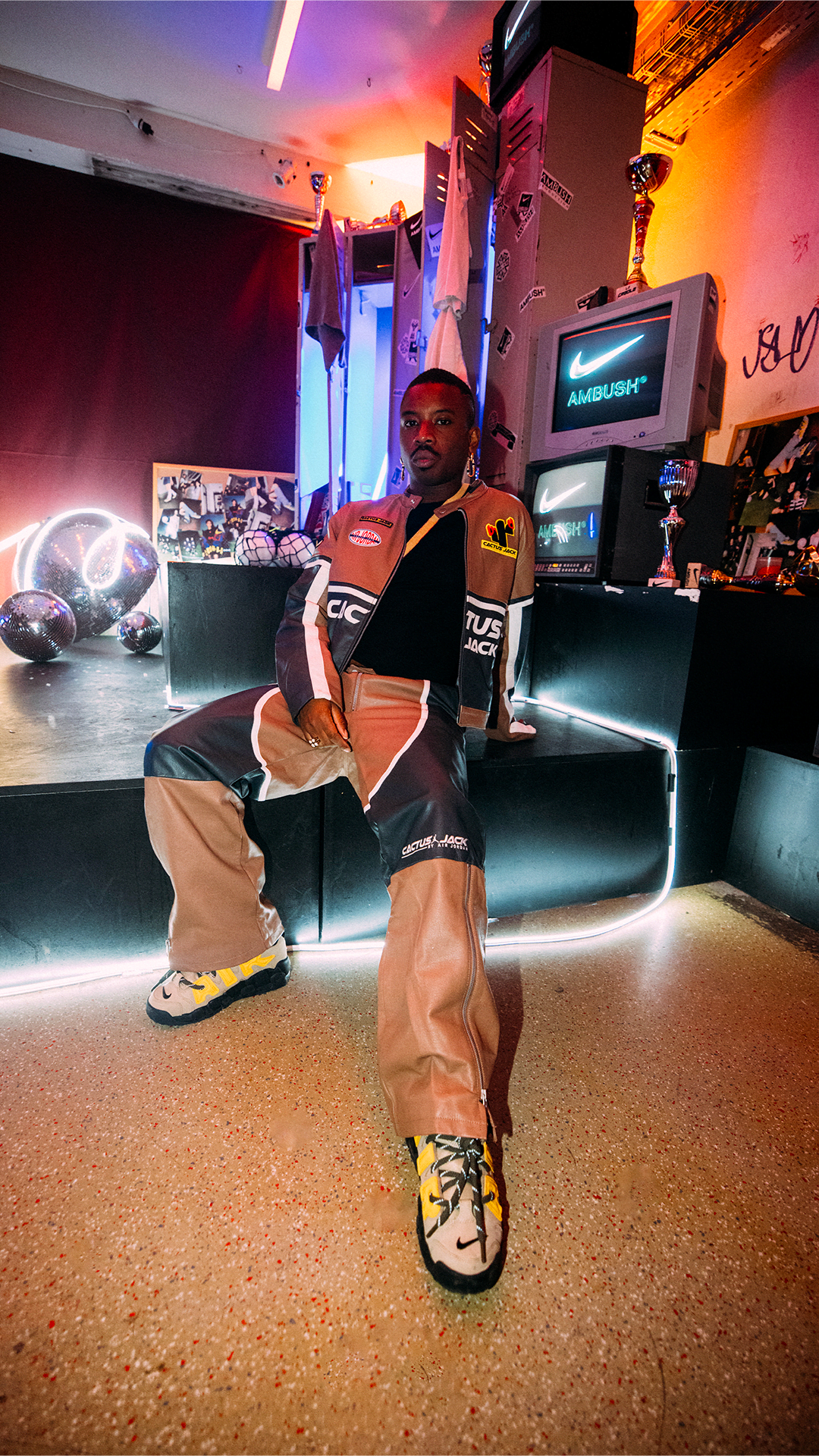 Street SNKRS : AMBUSH Nite Sport 