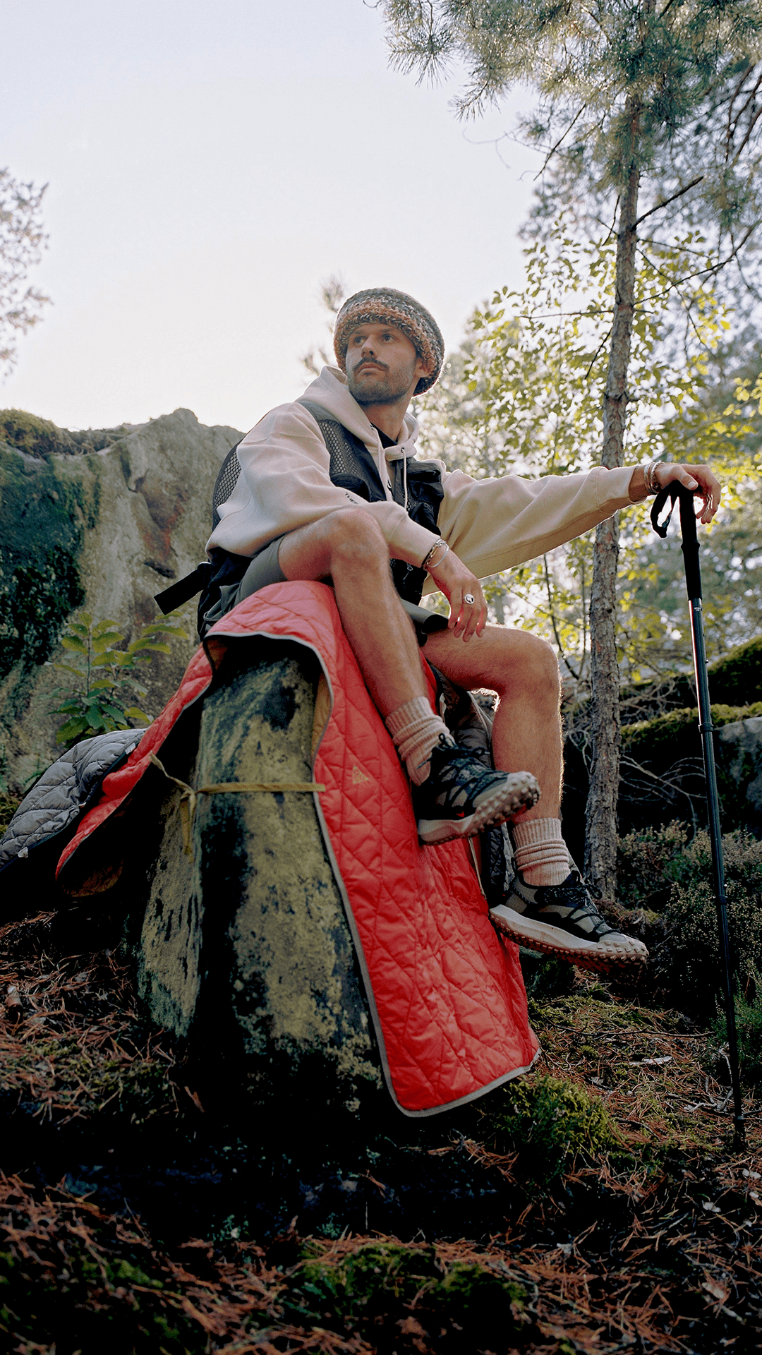 Estilo ACG: Triple Sphere Hiking Club – Nike ACG Mountain Fly Low 