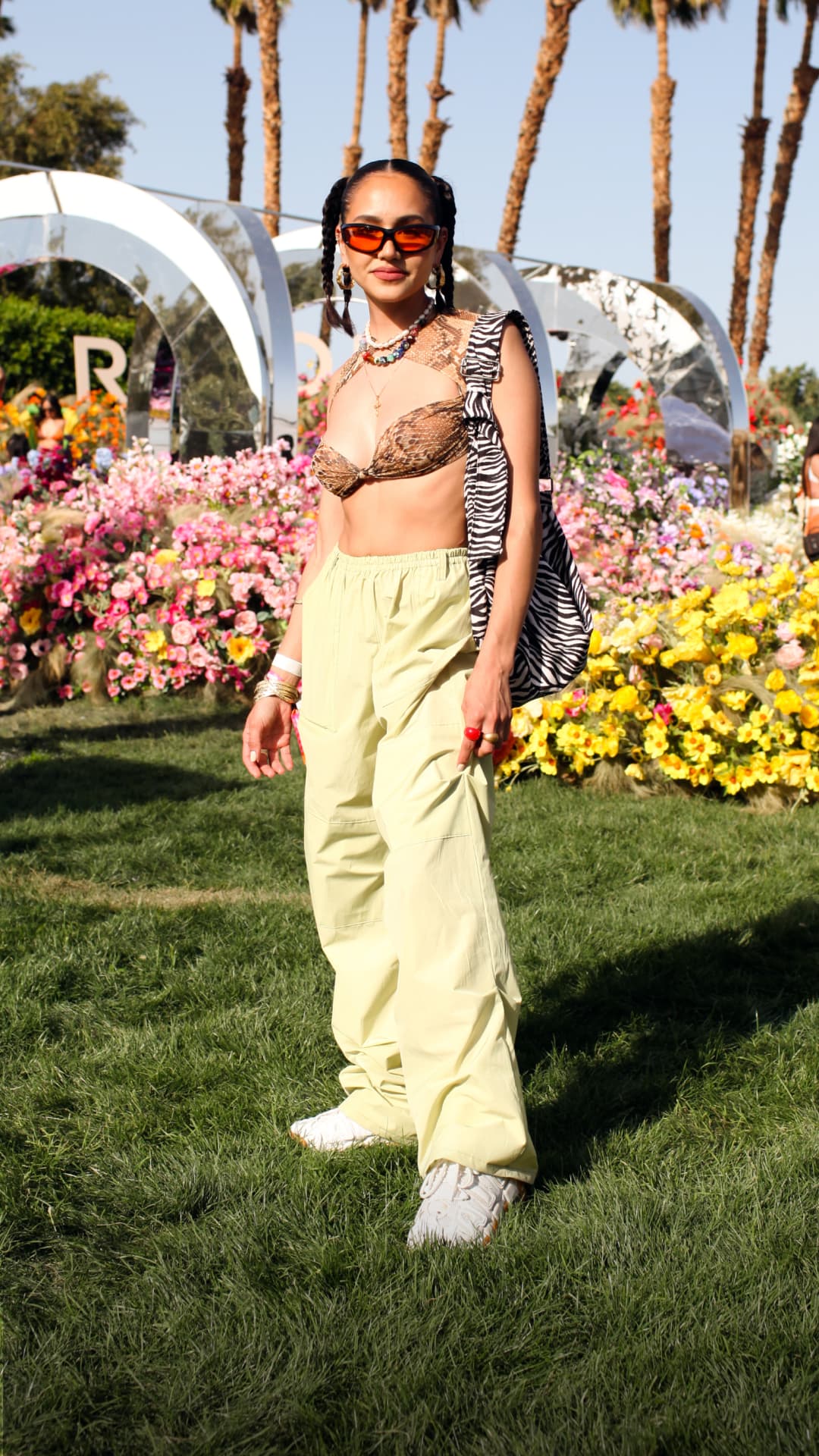 Street SNKRS: Revolve Festival