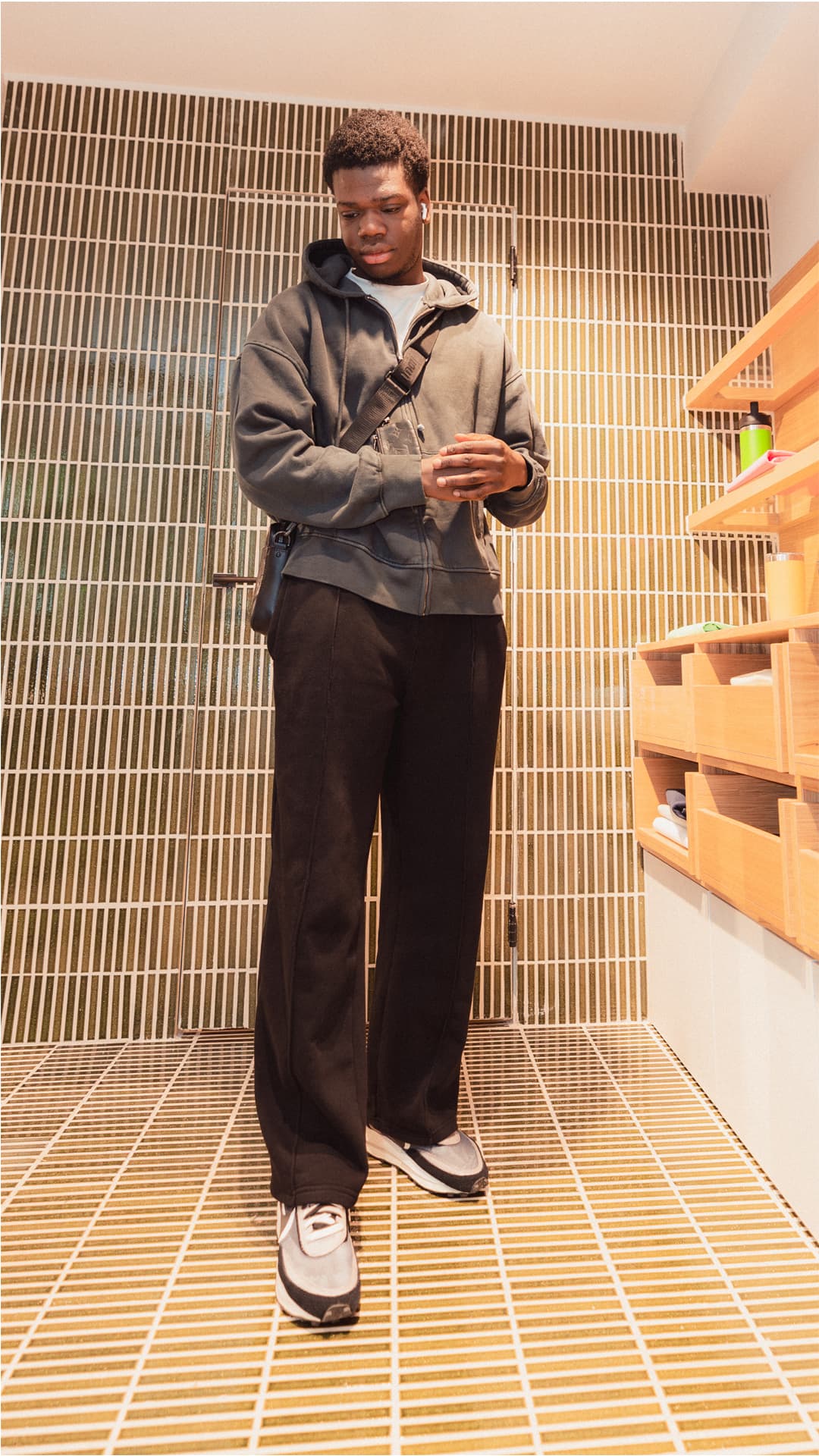 Street SNKRS: Bisque Golf 