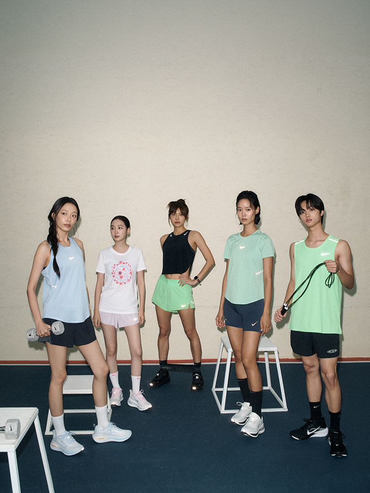 Футболка женская Nike Dri-FIT Running T-Shirt