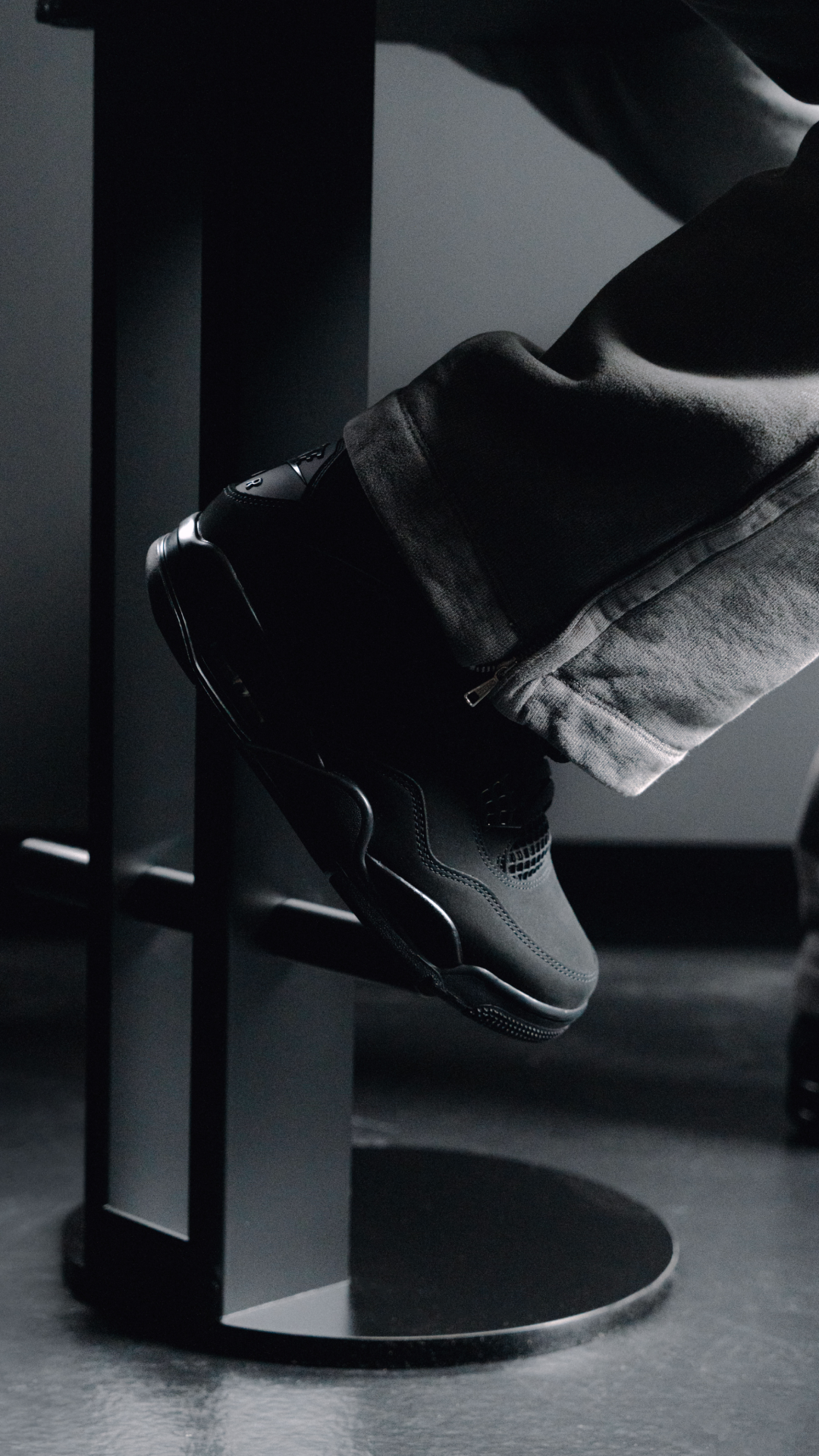 Air Jordan 4 "Black Cat": โดย solebox พร้อมกับ Jamal Musiala