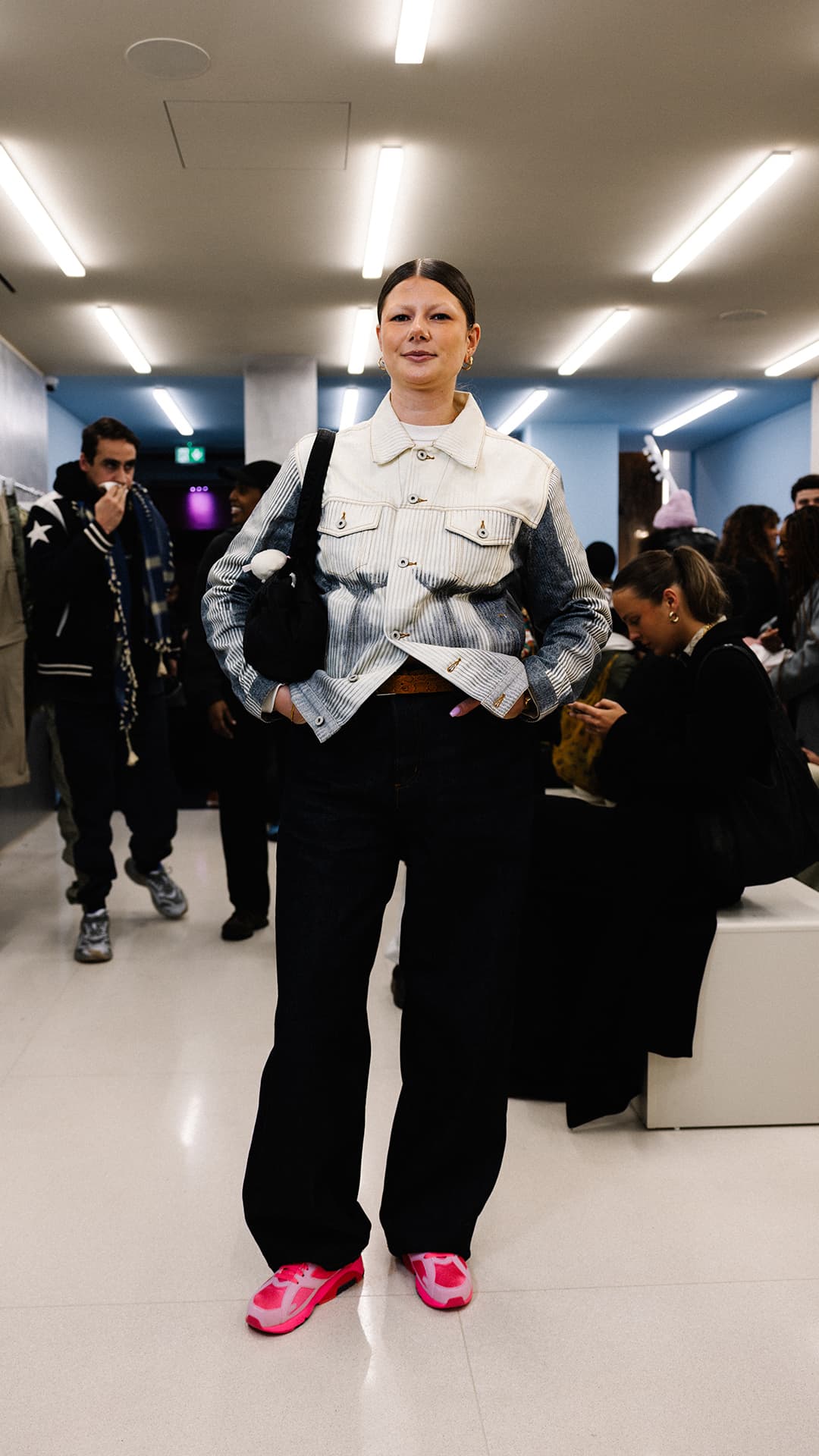 Street SNKRS : NAKED Copenhagen HOUSE PARTY Paris 