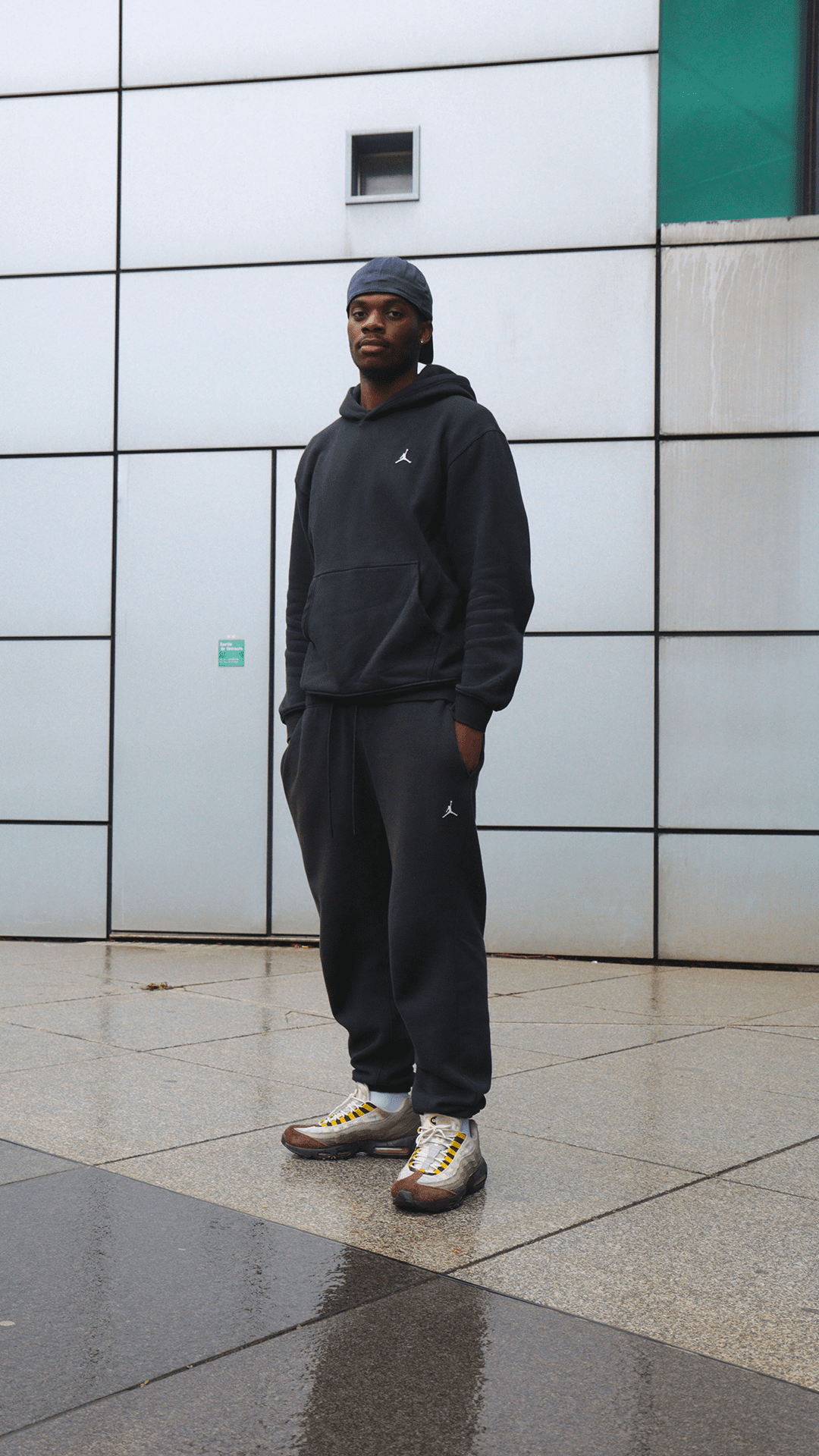 Street SNKRS: Νουαζί-λε-Γκραν