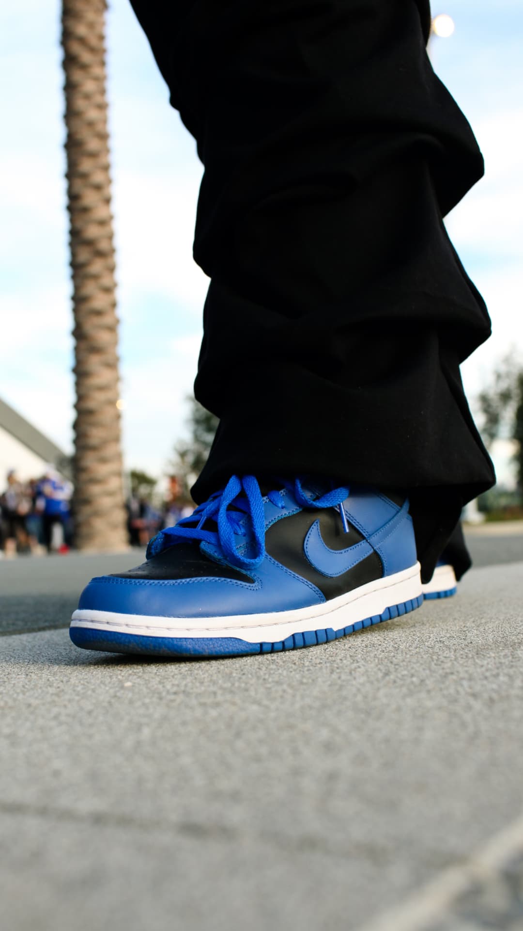 【NIKE公式】Street SNKRS：シアトル・シーホークス vs ロサンゼルス・ラムズ