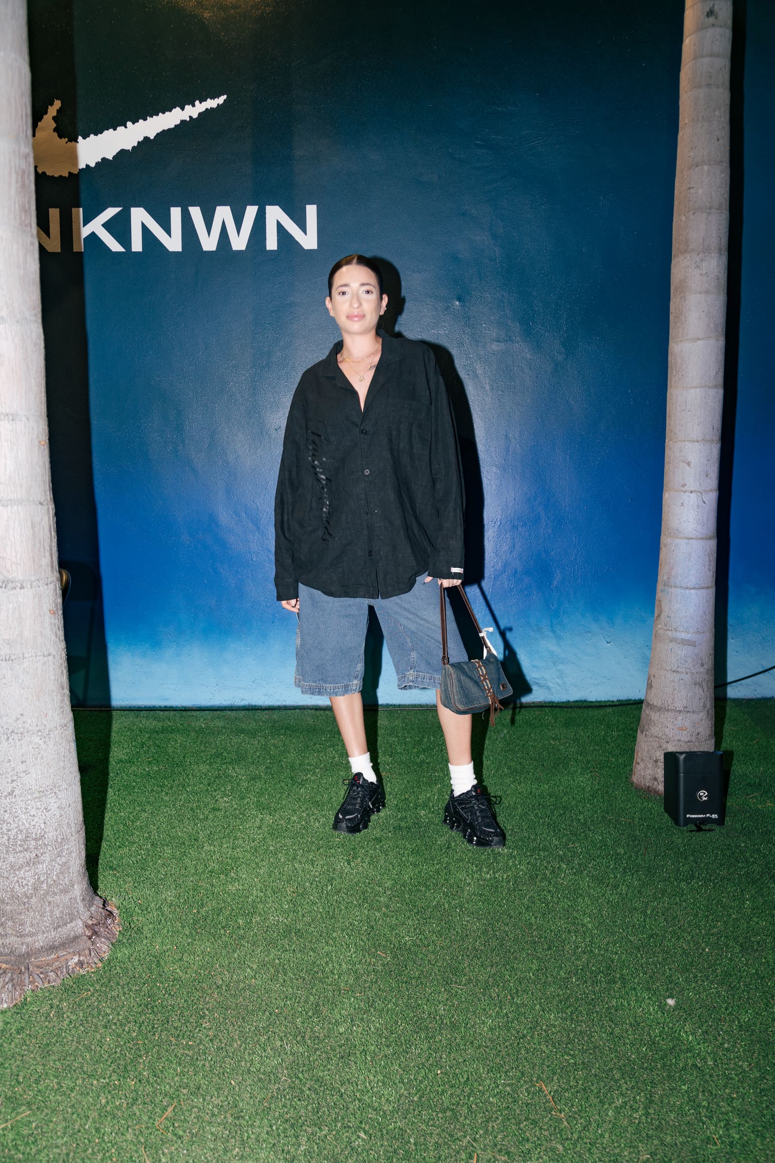 Street SNKRS: UNKNWN Courtyard Classic