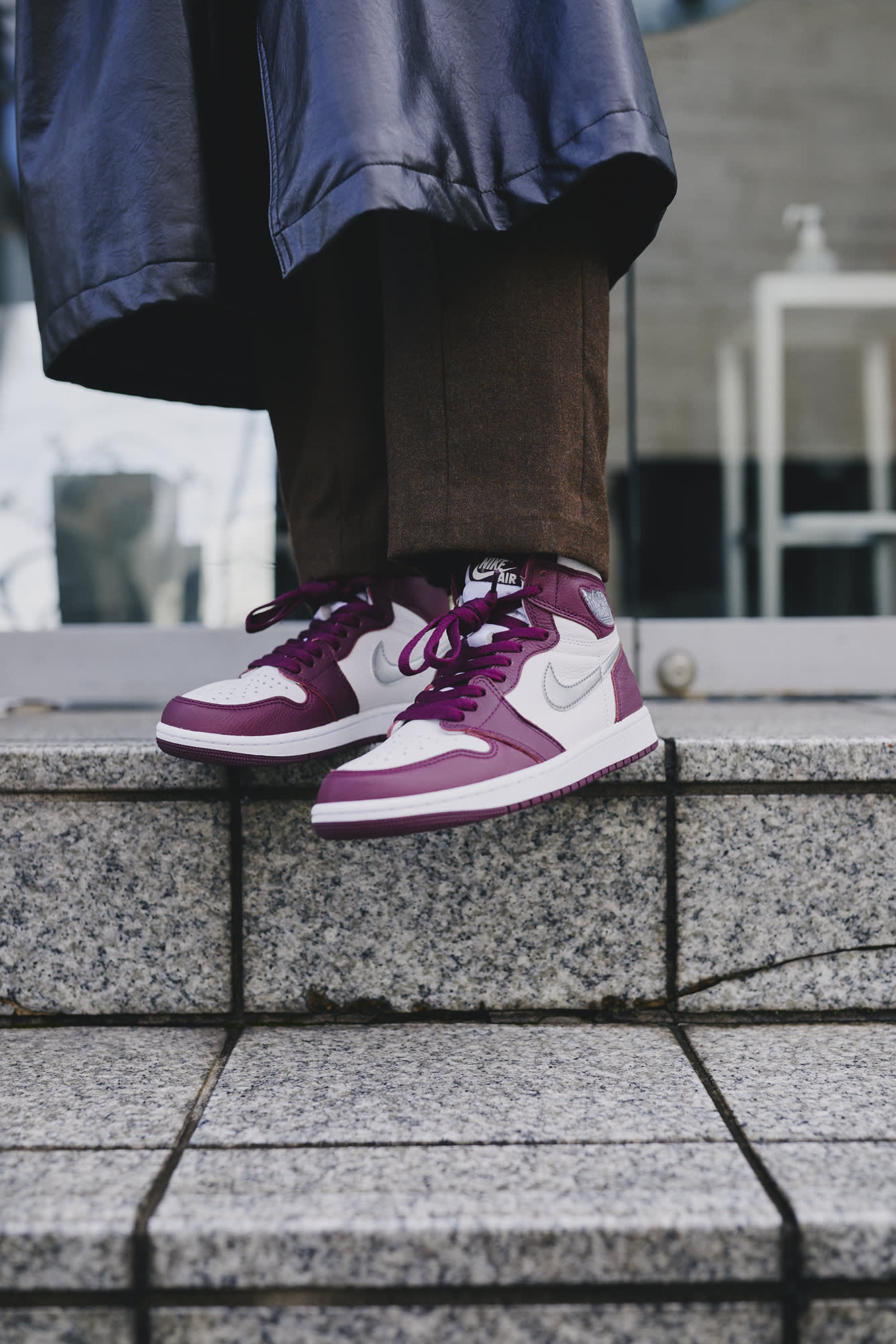 【NIKE公式】SNKRS Style: AIR JORDAN 1 'Bordeaux'