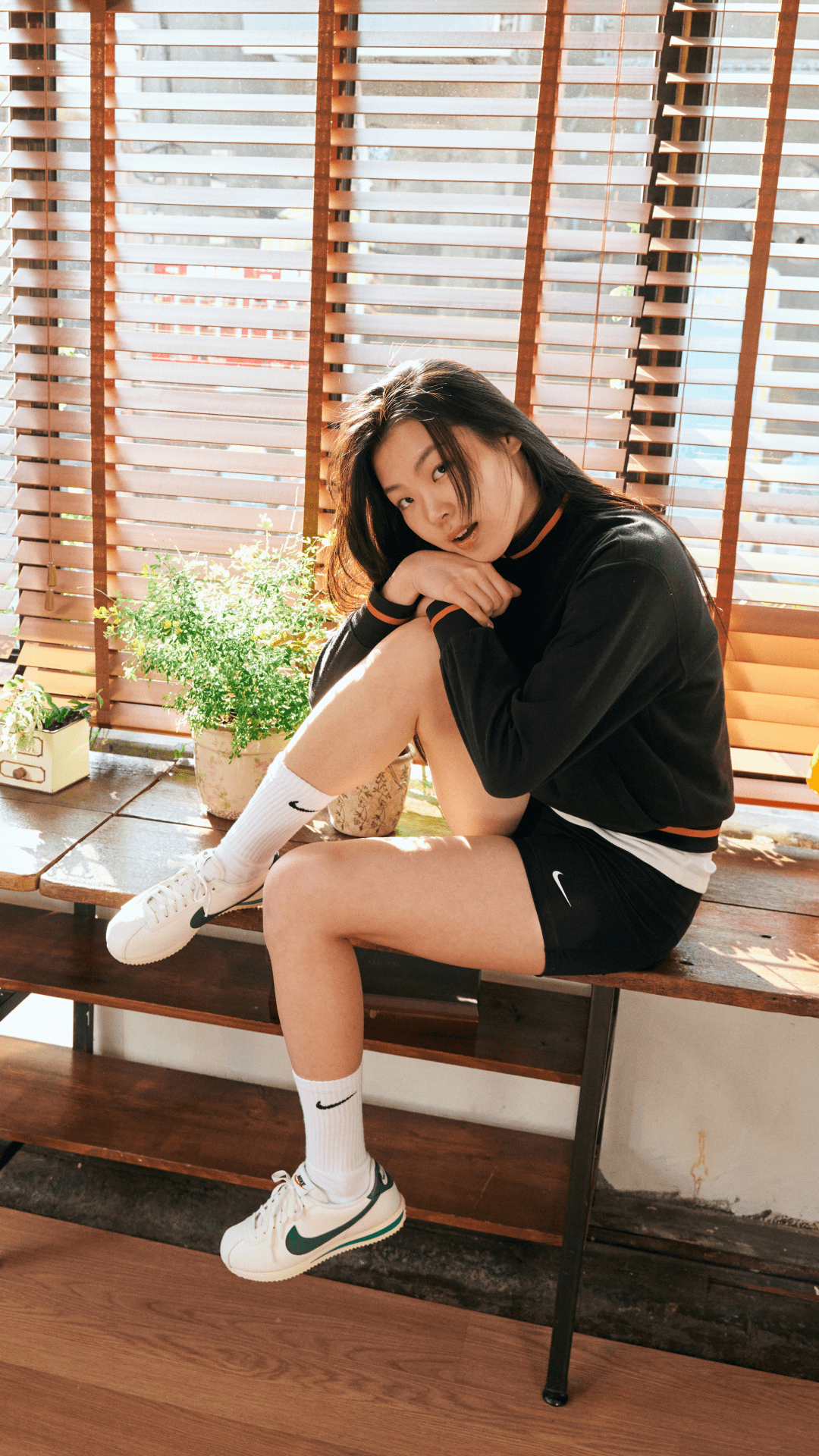 SNKRS Style: W Cortez