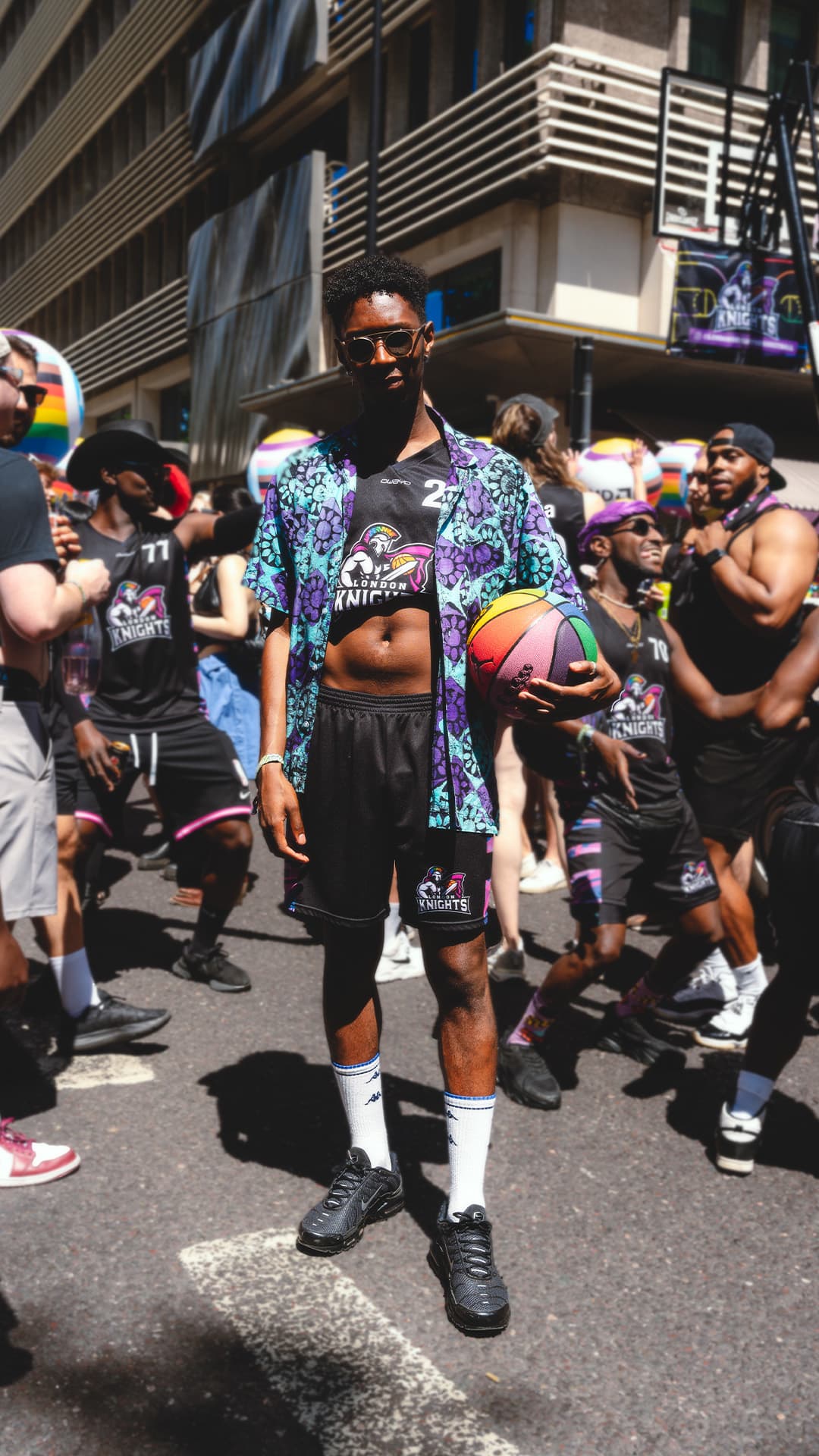 Street SNKRS : London Pride
